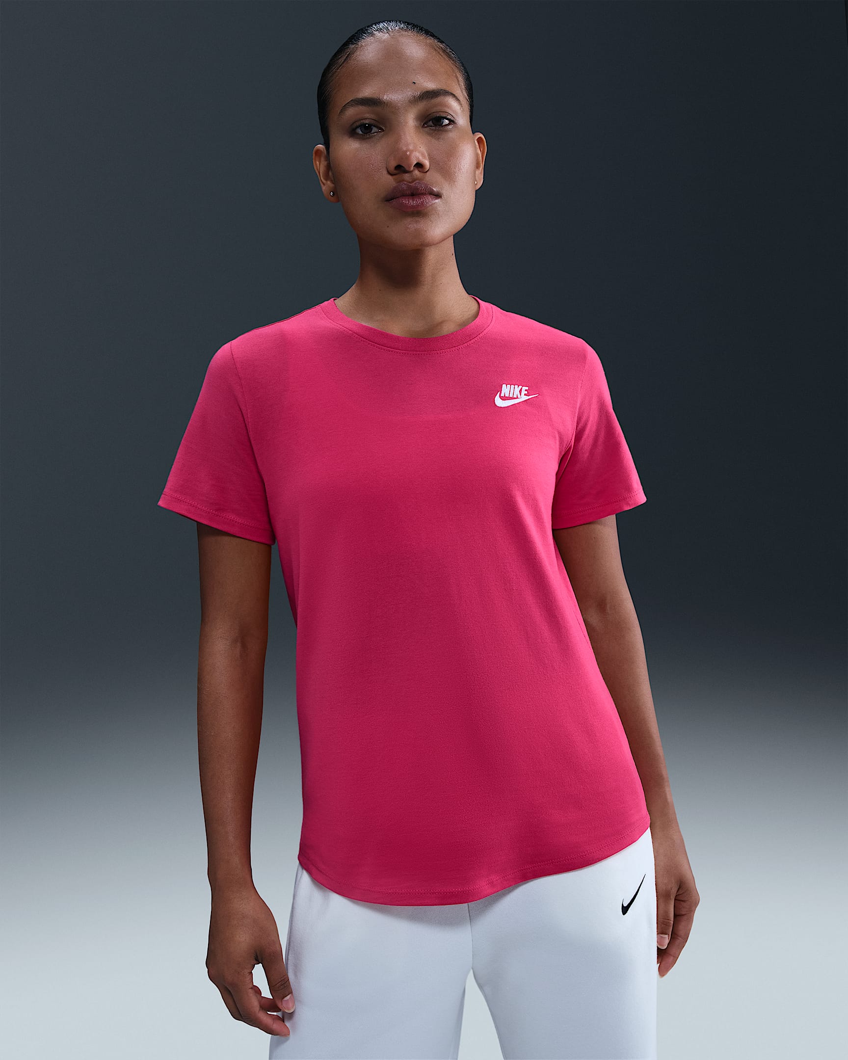 Nike Sportswear Club Essentials Women's T-Shirt - Rush Pink/White