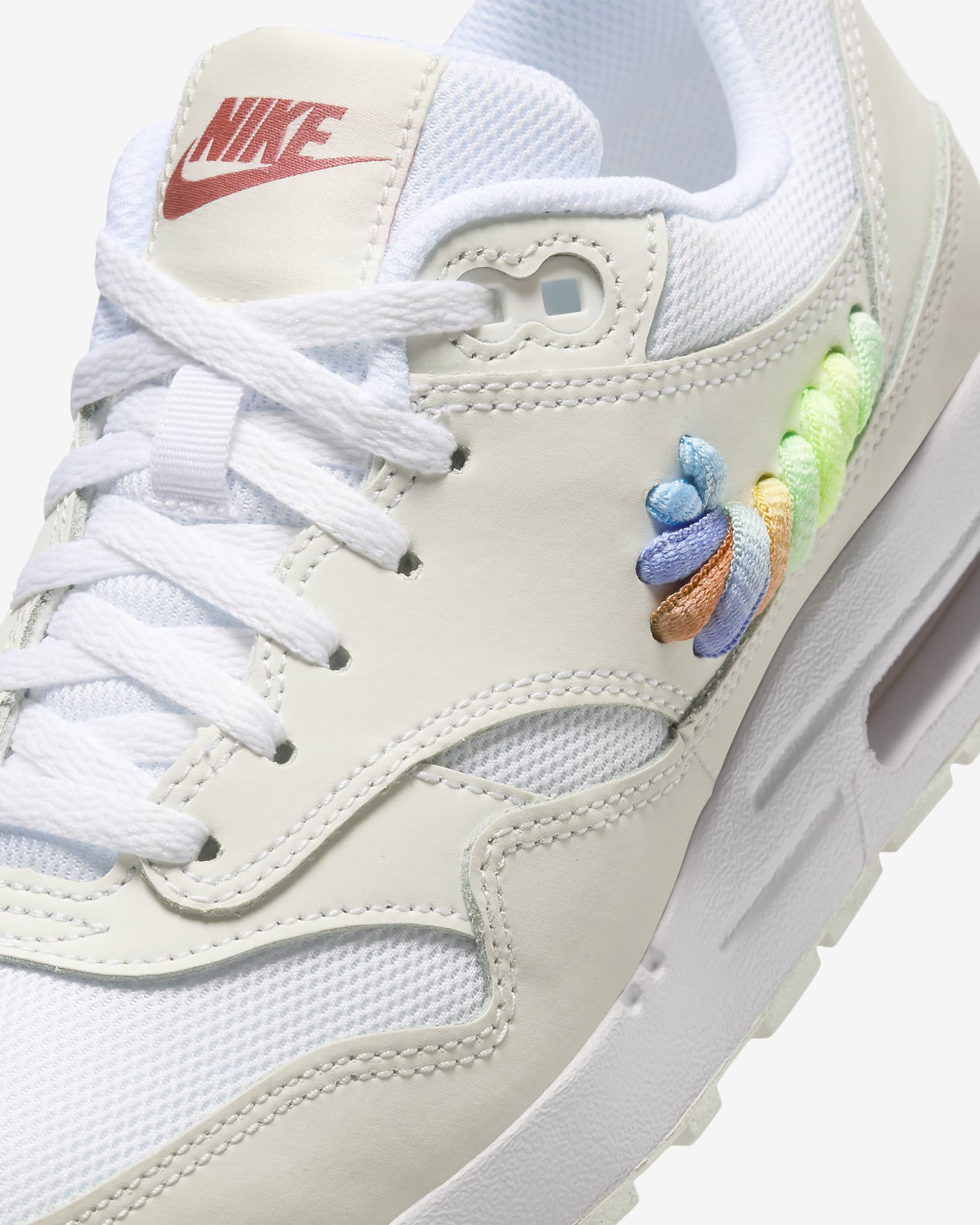 Tenis para niños grandes Nike Air Max 1 SE - Blanco/Blanco cumbre/Rosa tierra/Multicolor