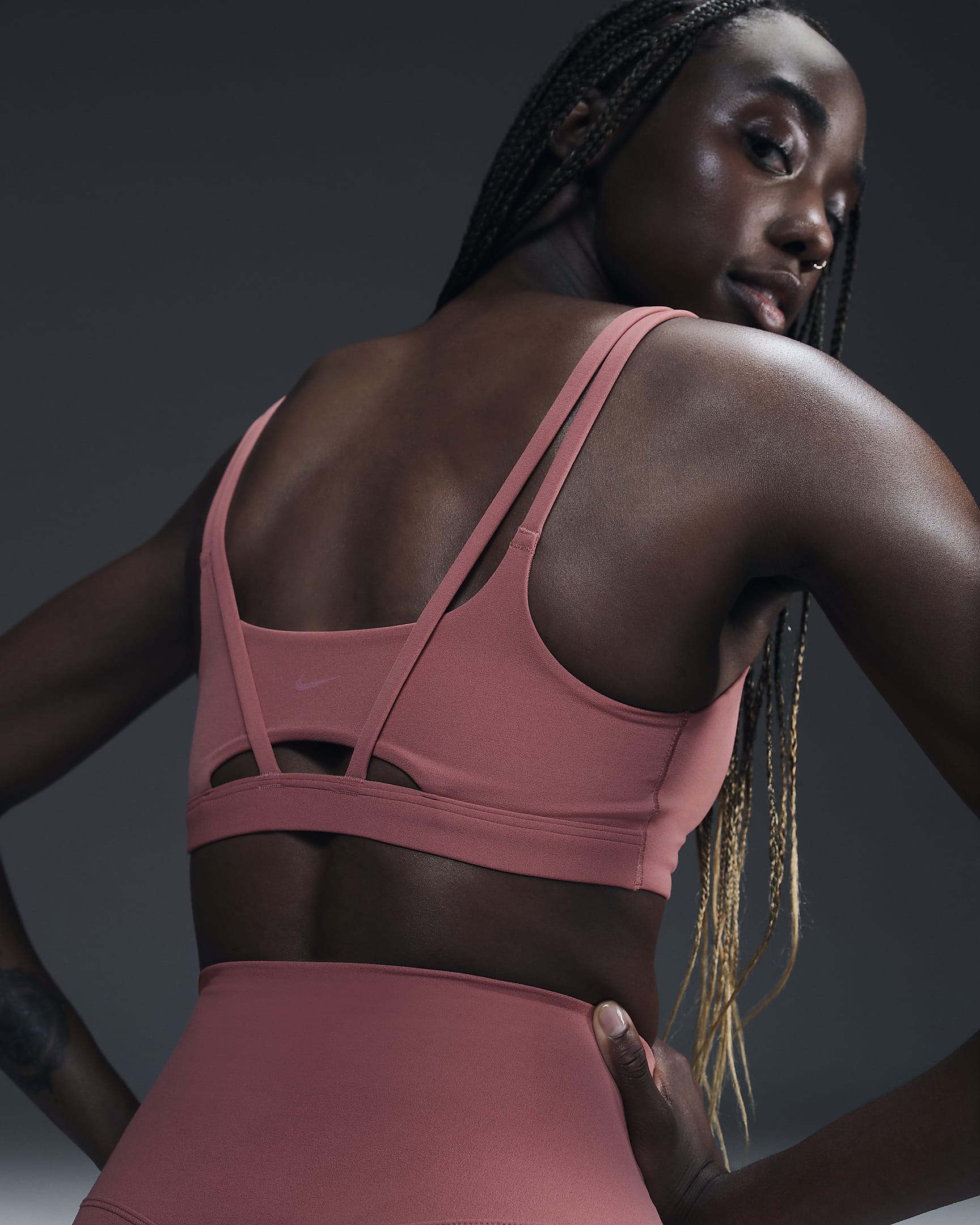 Brassière de sport rembourrée à maintien léger Nike Zenvy Strappy pour femme - Canyon Pink/Blanc