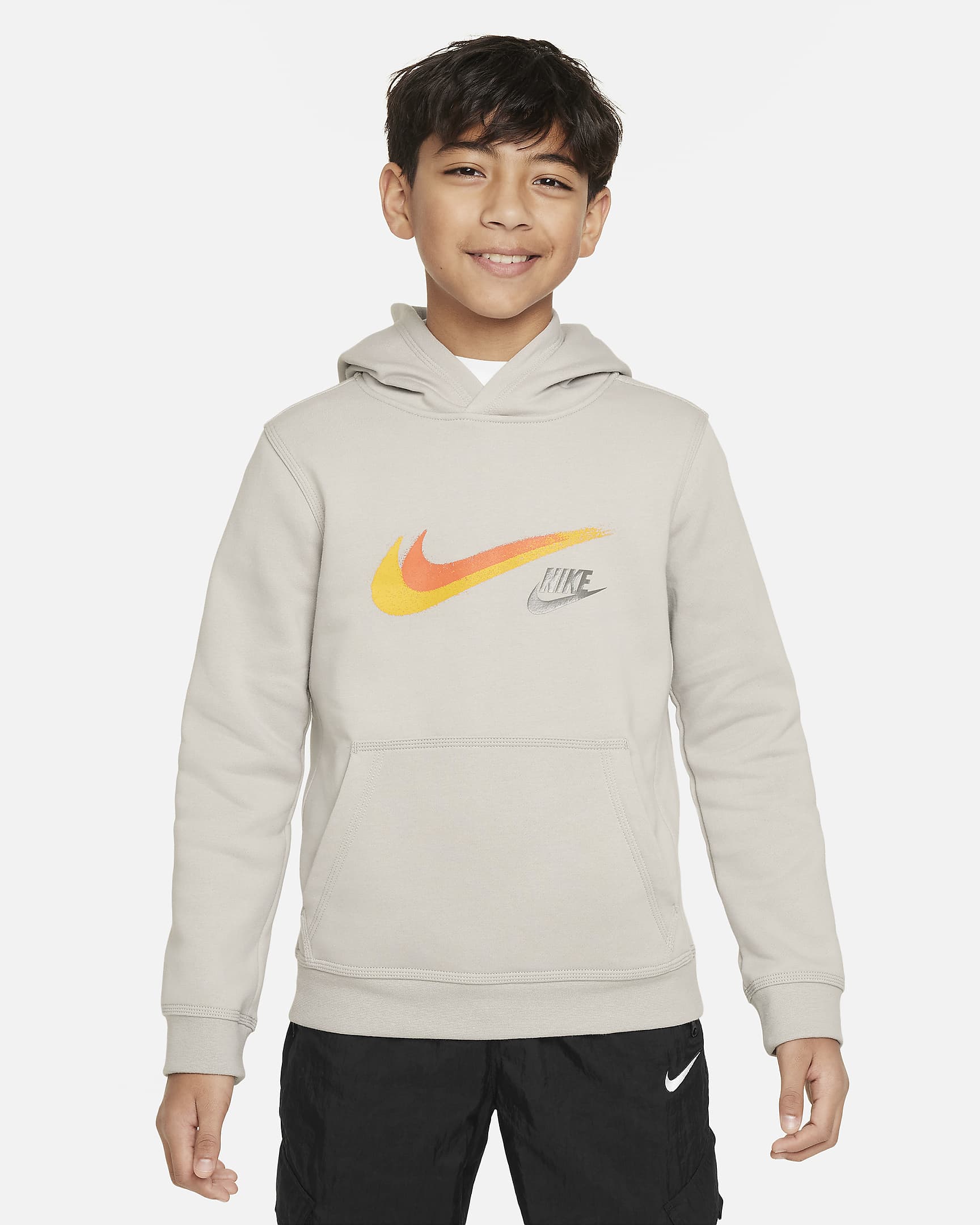 Dzianinowa bluza z kapturem i grafiką dla dużych dzieci (chłopców) Nike Sportswear - Light Iron Ore