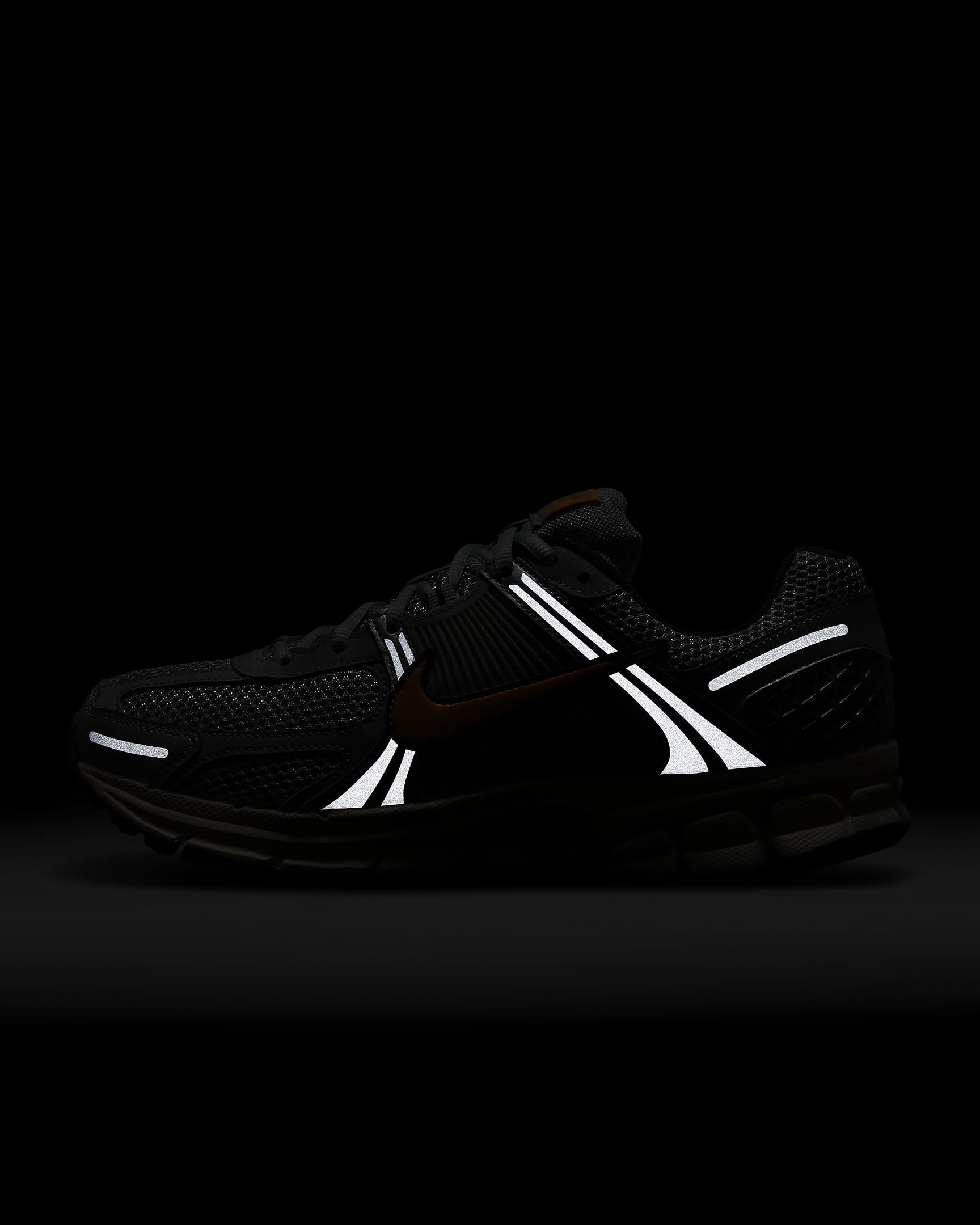 Nike Zoom Vomero 5 Men's Shoes. Nike MY