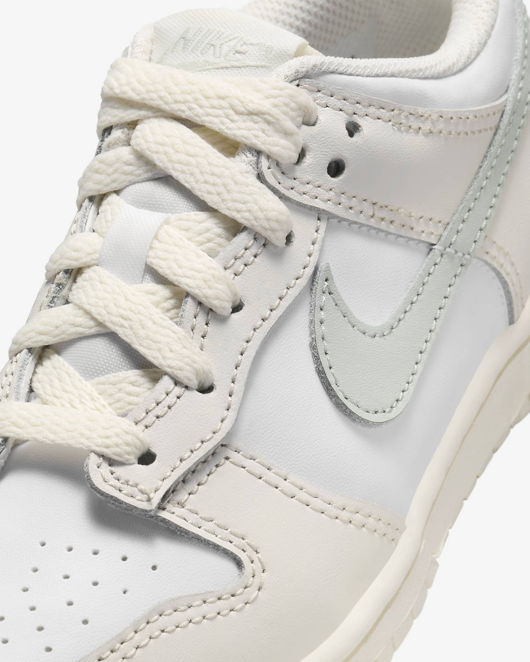 Nike Dunk Low Younger Kids' Shoes - White/Phantom/Light Silver