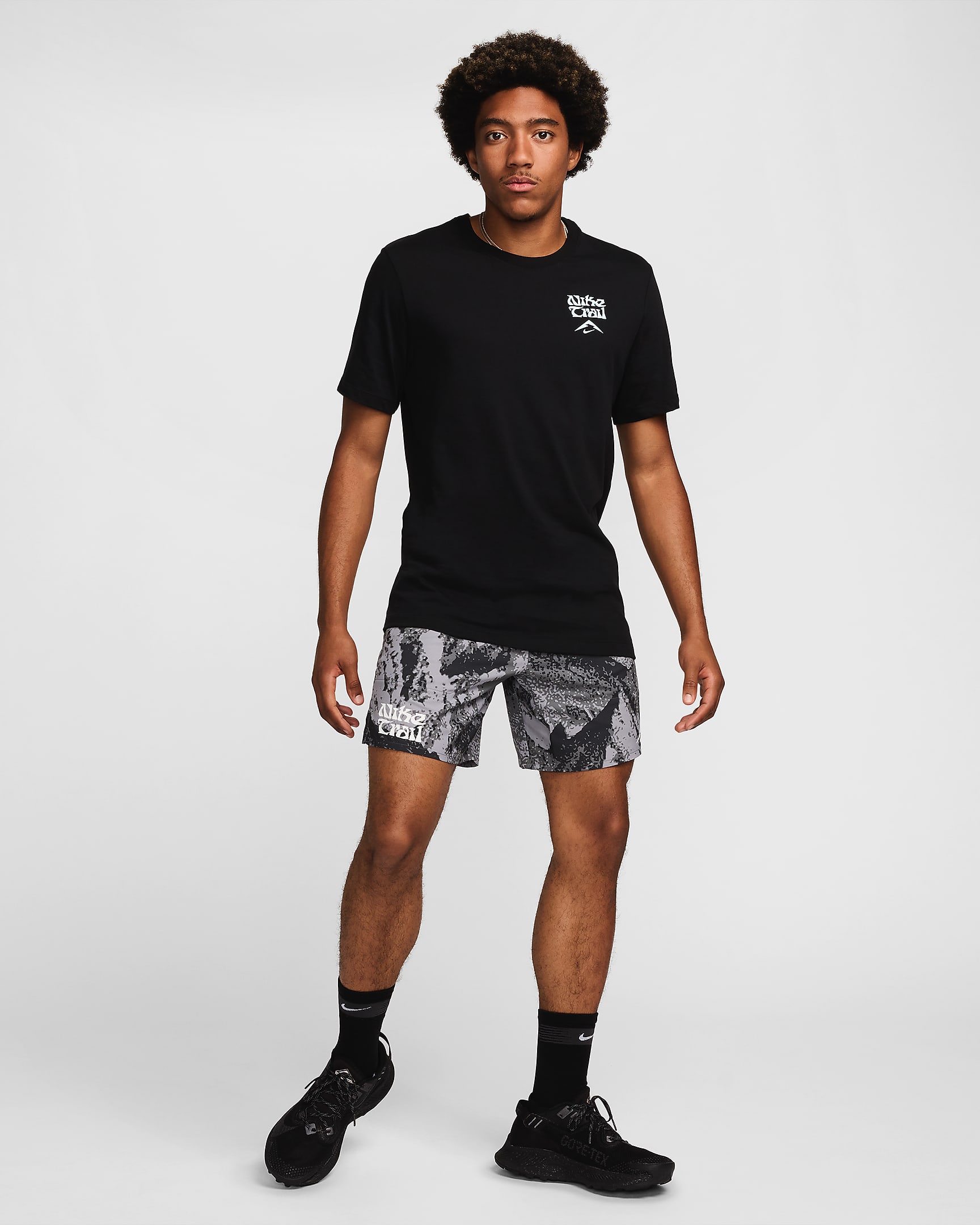 Short de running Dri-FIT avec sous-short intégré 18 cm Nike Trail Stride pour homme - Iron Grey/Noir/Summit White