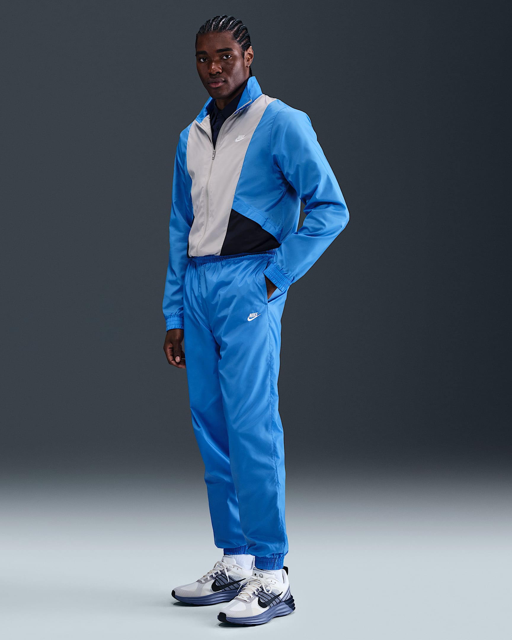 Nike Club Men's Woven Tracksuit - Light Photo Blue/Obsidian/College Grey/White
