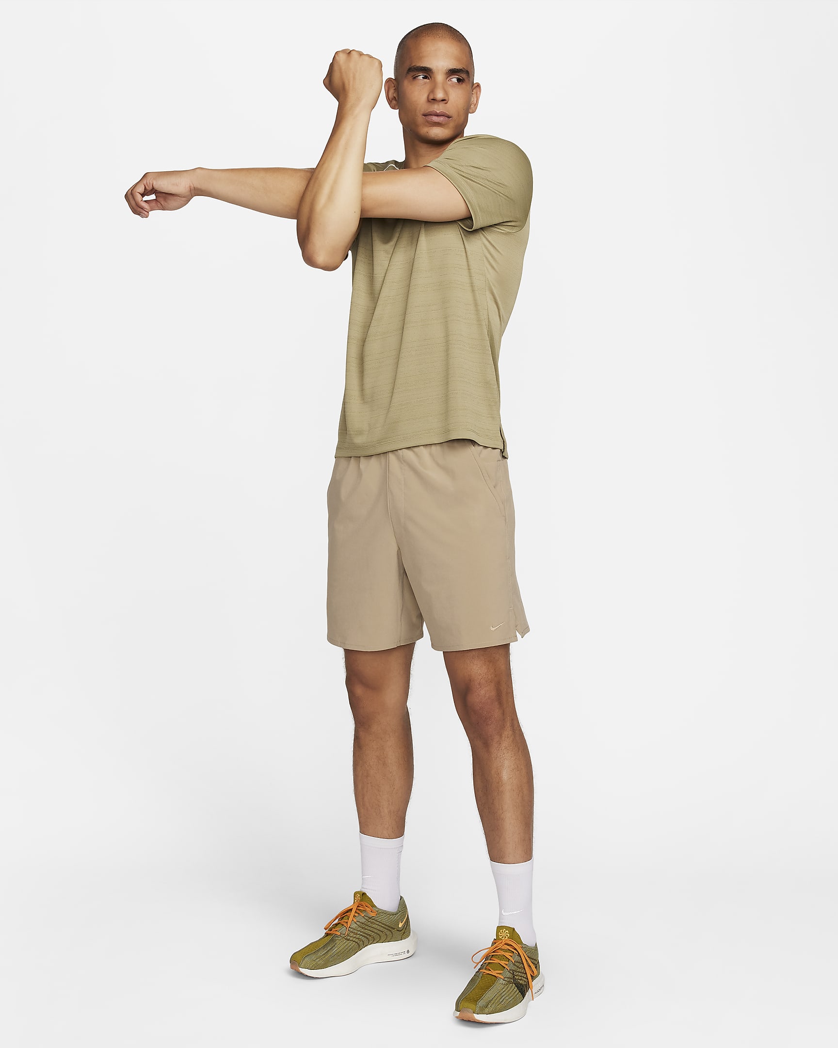 Nike Unlimited Dri-FIT allsidig shorts uten fôr til herre (18 cm) - Khaki/Svart/Khaki