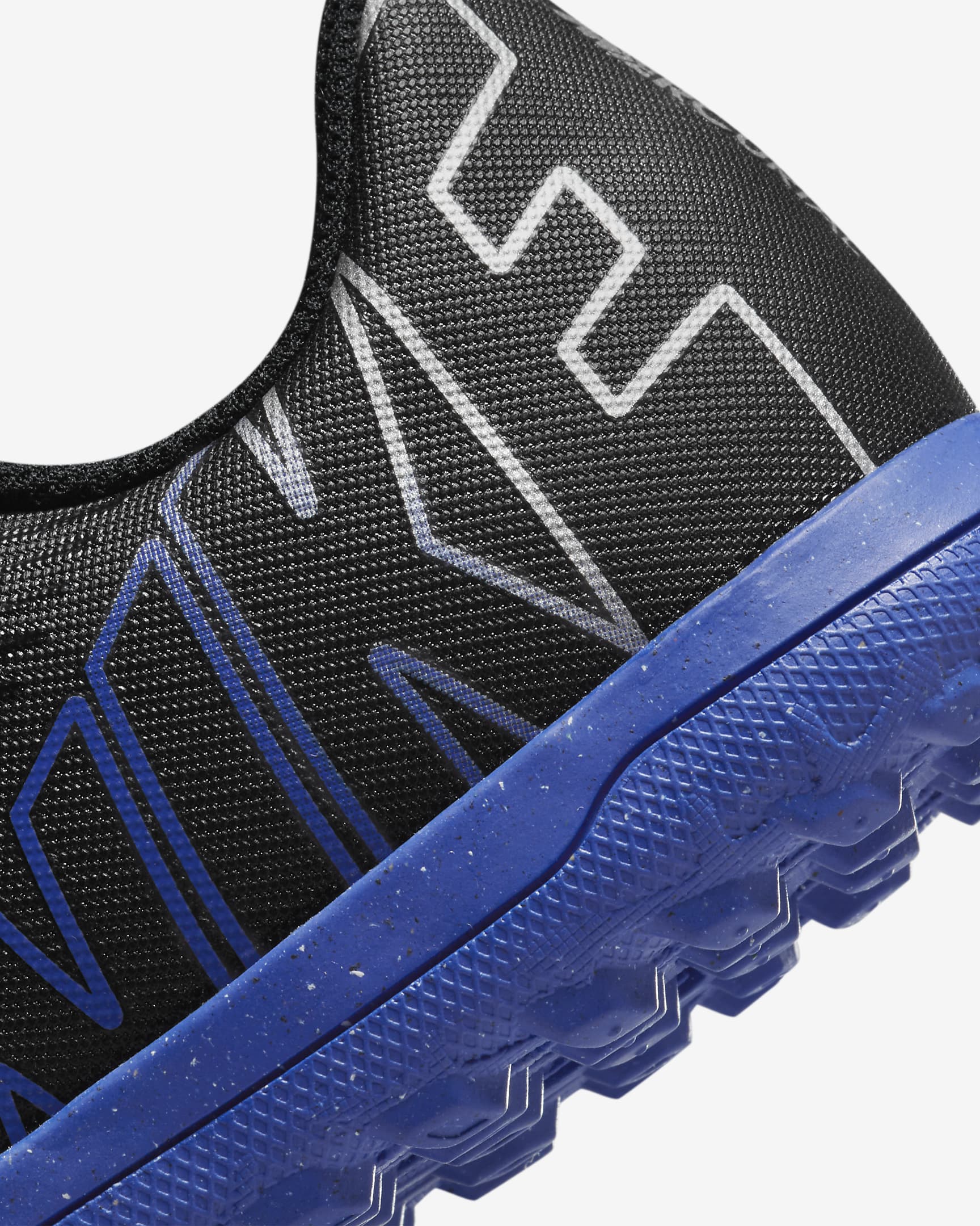 Nike Jr. Mercurial Vapor 15 Club Younger/Older Kids' Turf LowTop