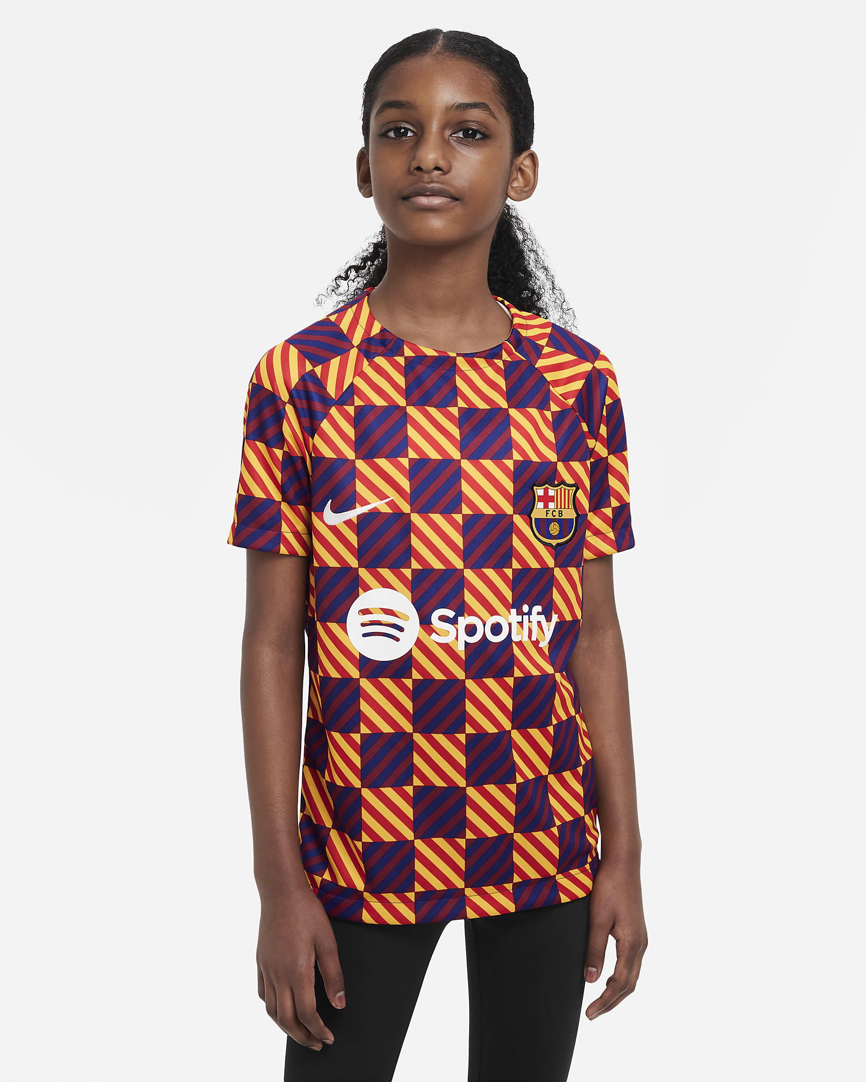 F.C. Barcelona Older Kids' Nike Dri-FIT Pre-Match Football Top. Nike BG