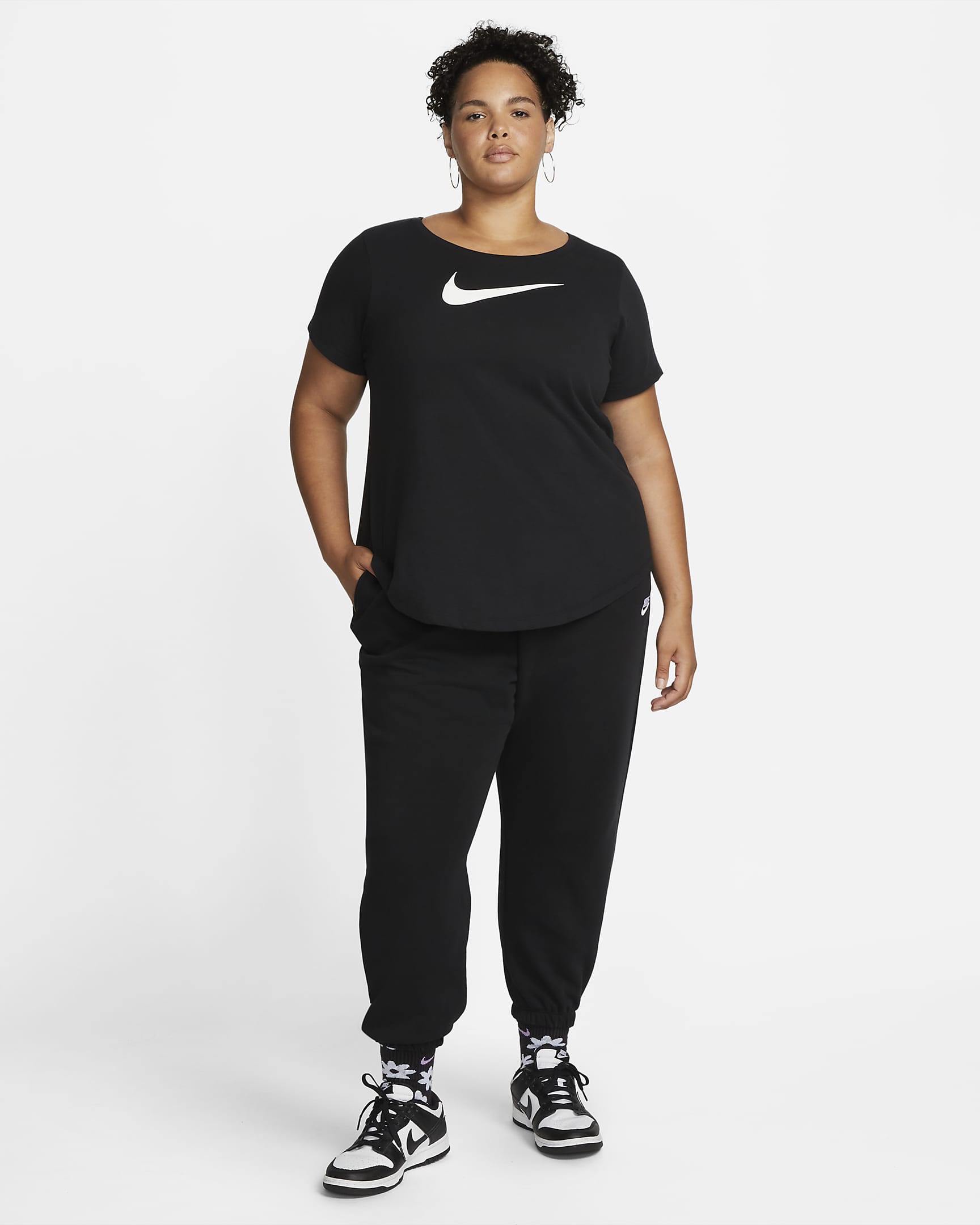 Nike Dri-FIT Swoosh Women's T-Shirt (Plus Size). Nike.com