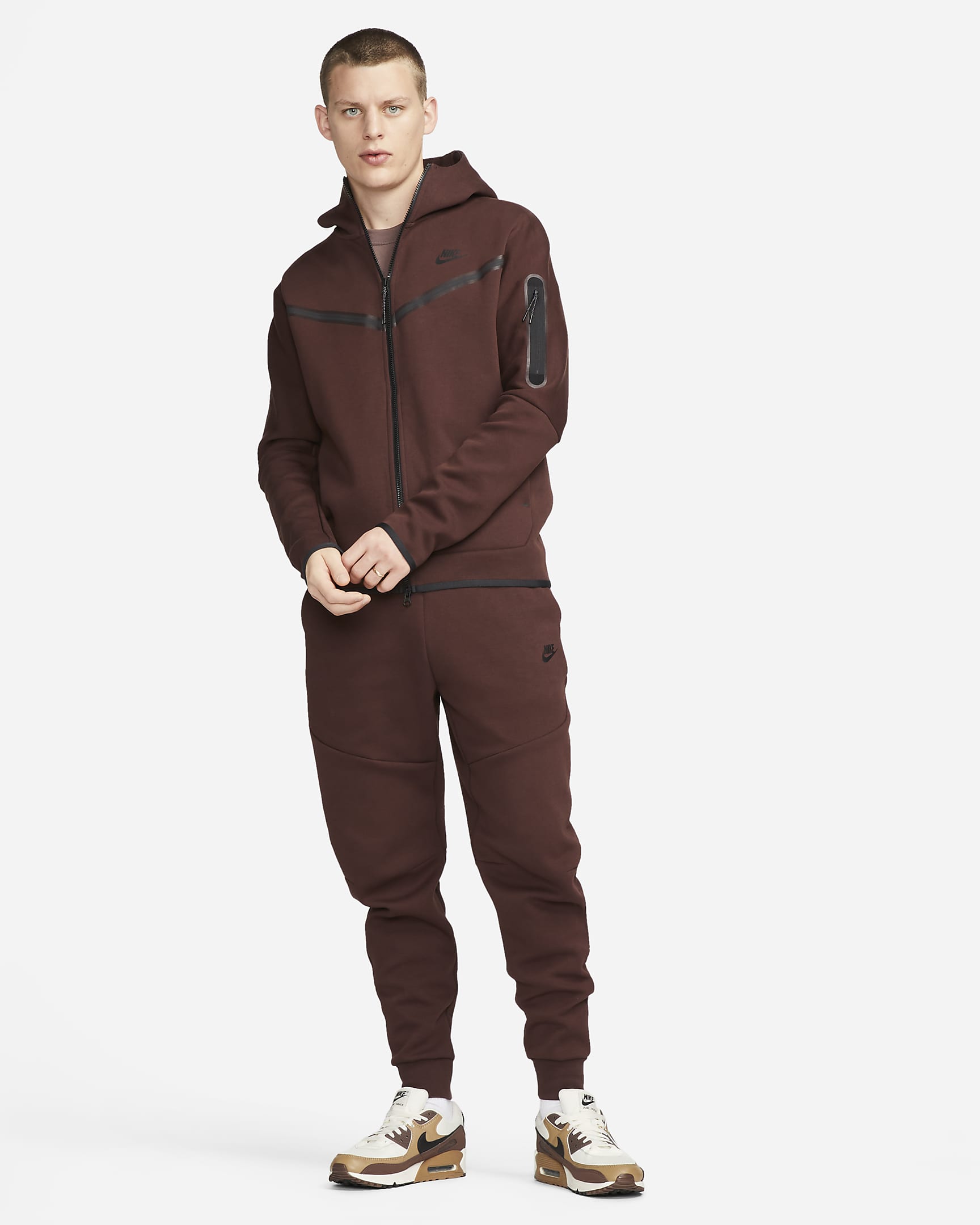 xs nike tech fleece hoodie
