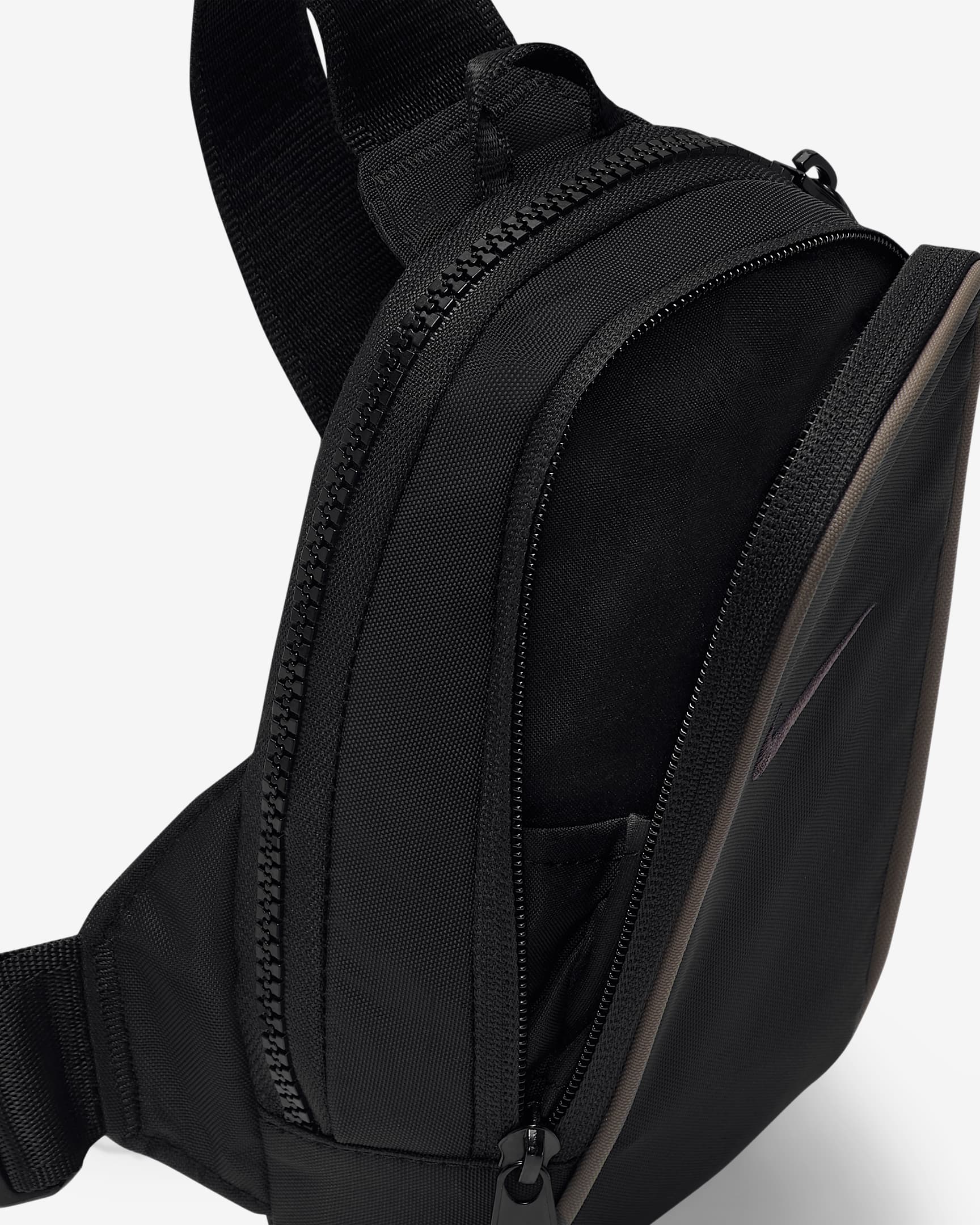 Nike Sportswear Essentials CrossBody Bag (1L). Nike ID
