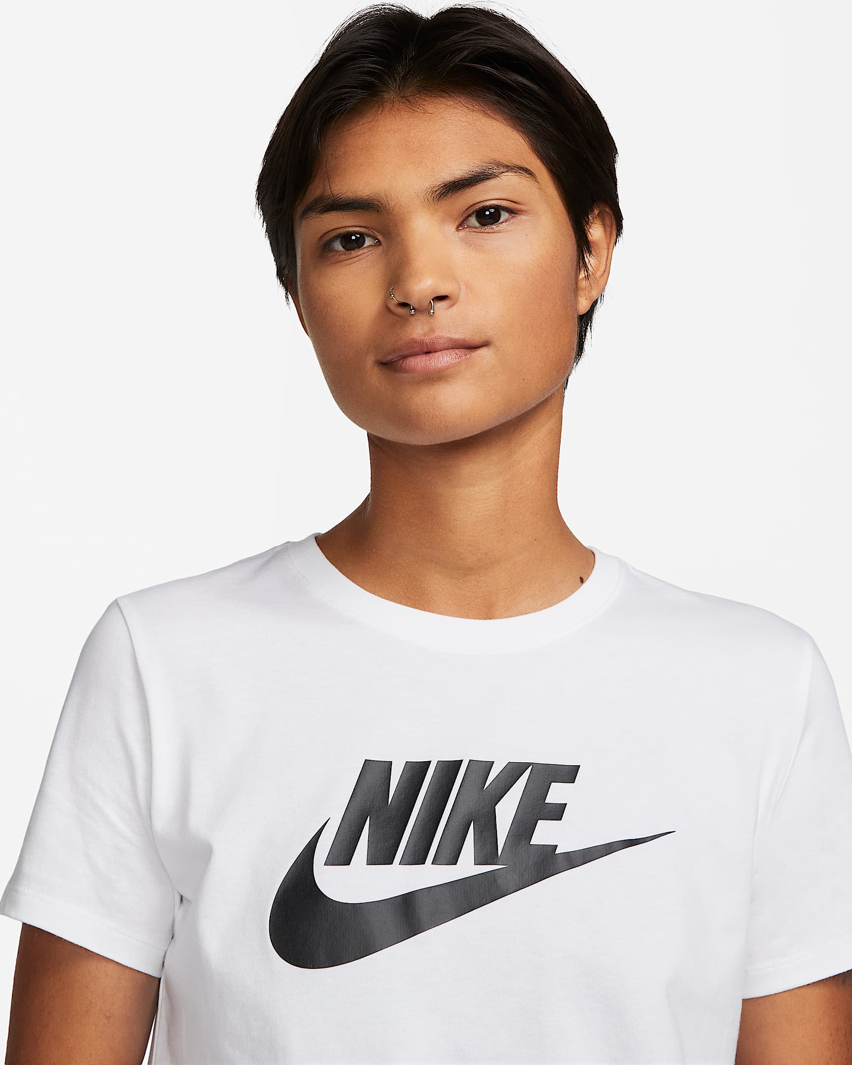 Tshirt con logo Nike Sportswear Essentials Donna. Nike IT