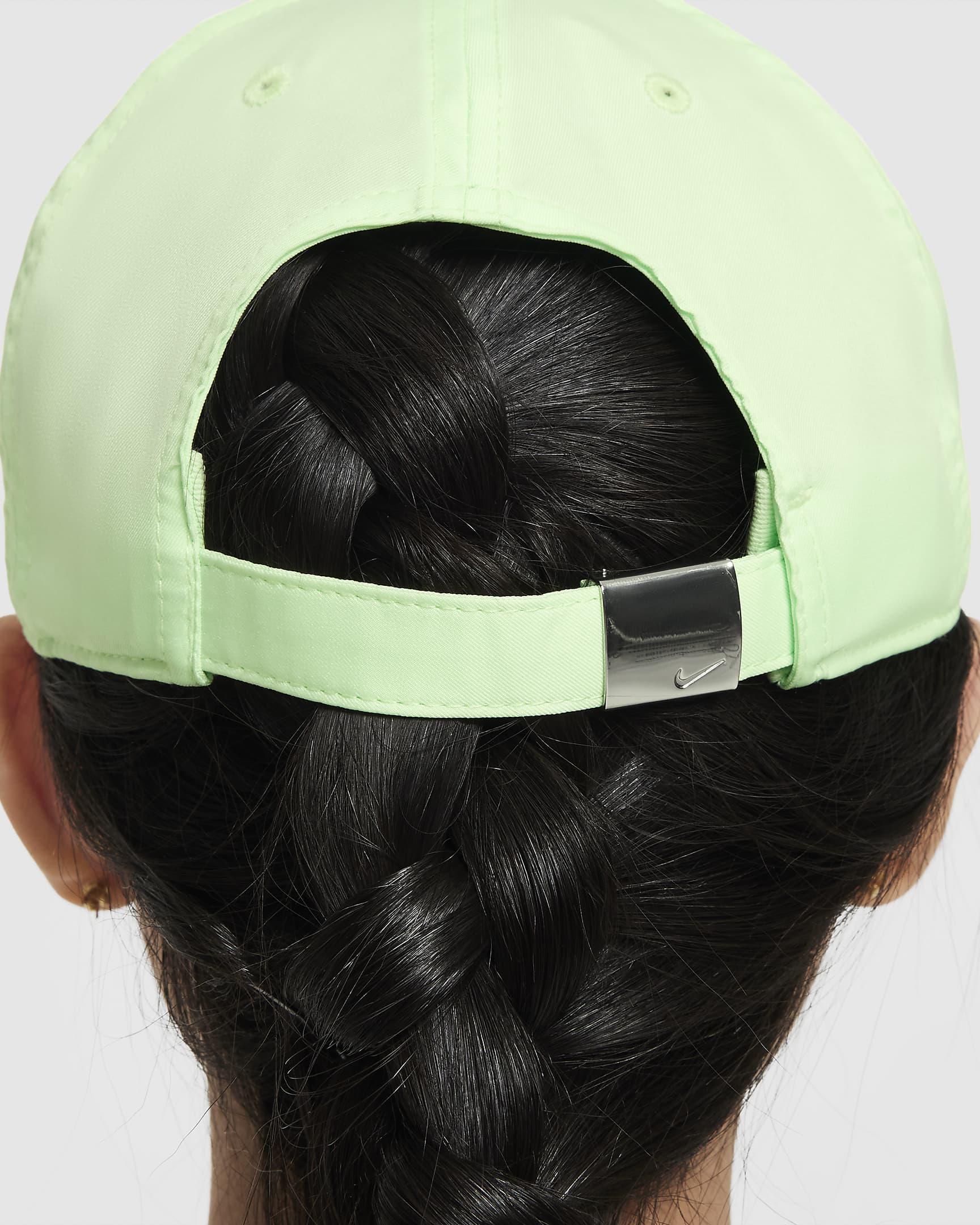 Nike Dri-FIT Club Gorra amb logotip Swoosh metal·litzat sense estructura - Nen/a - Vapor Green