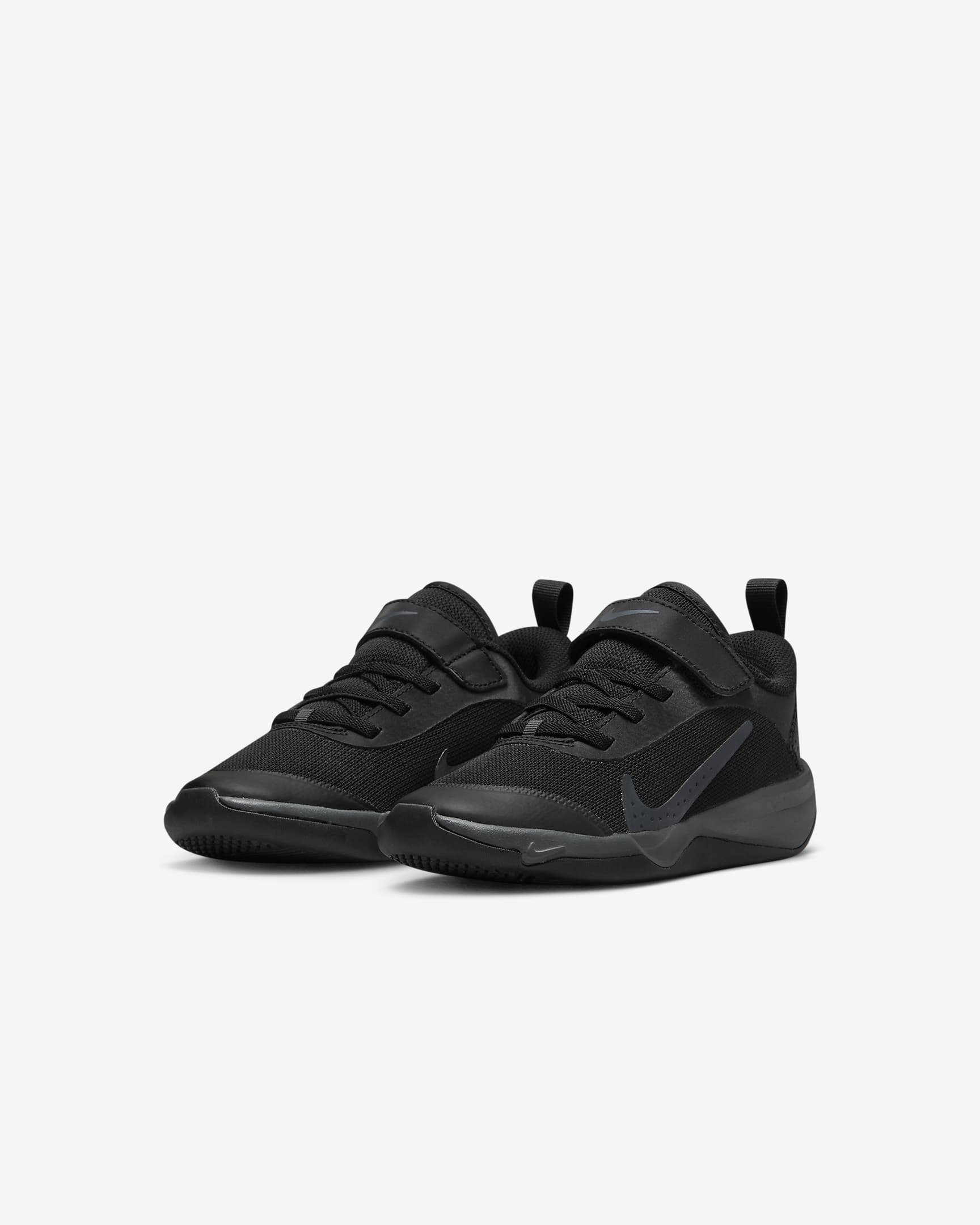 Nike Omni Multi-Court Younger Kids' Shoes - Black/Anthracite