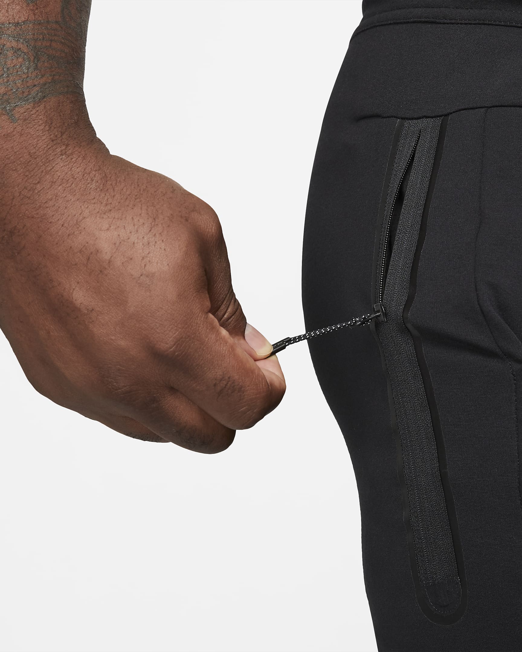 Nike Sportswear Tech Fleece Lightweight Men's SlimFit Jogger Tracksuit