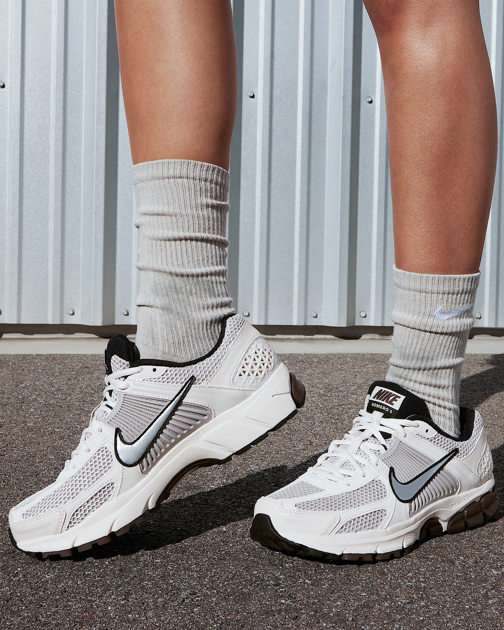 Nike Women's Zoom Vomero 5 Sneakers