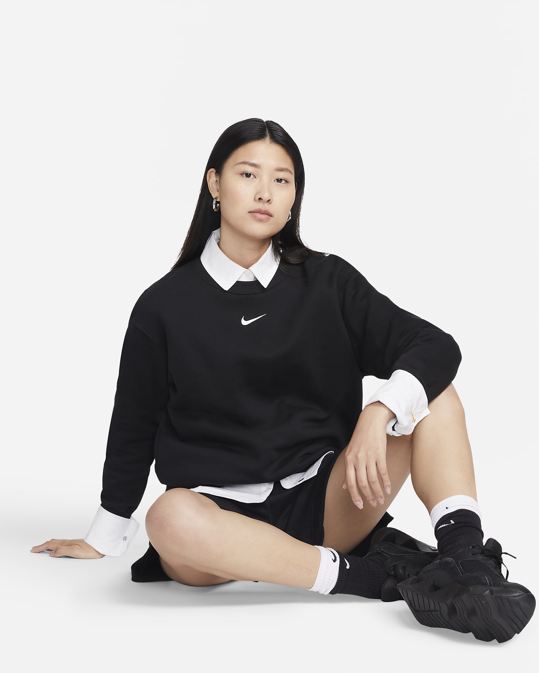 Nike Sportswear Phoenix Fleece Women's Oversized Crewneck Sweatshirt - Black/Sail