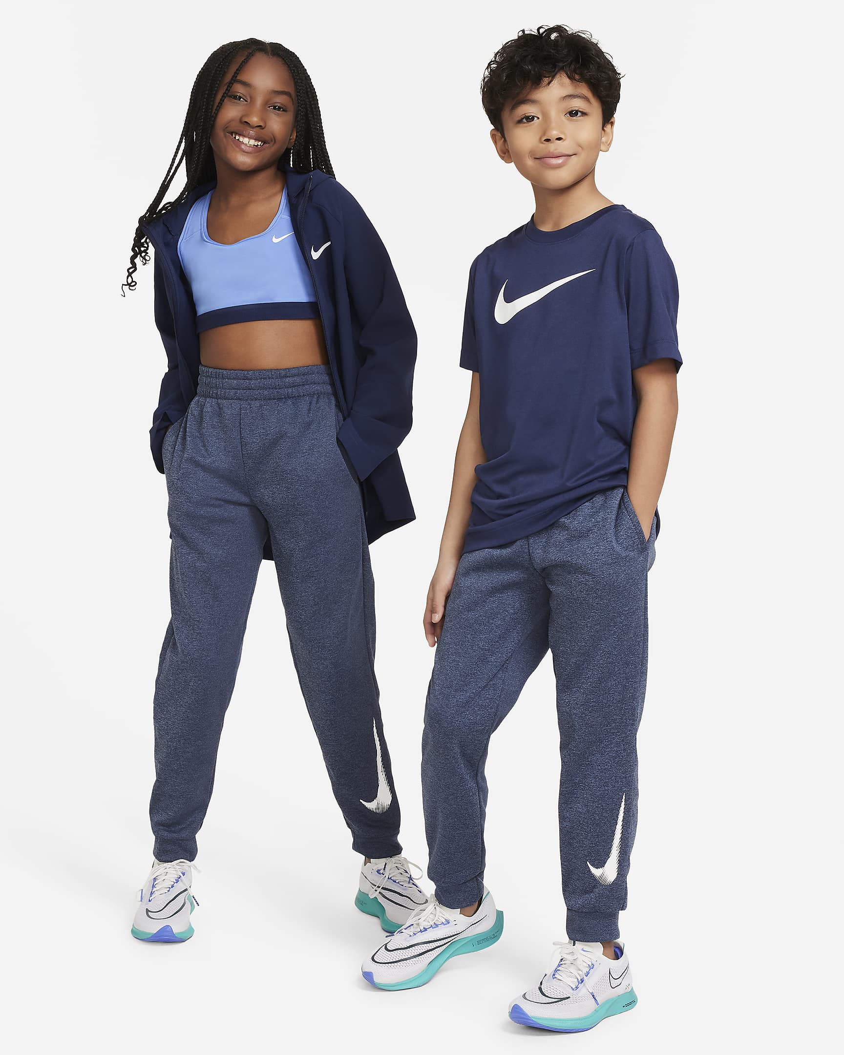 Joggers de entrenamiento Therma-FIT para niños talla grande Nike Multi+ ...