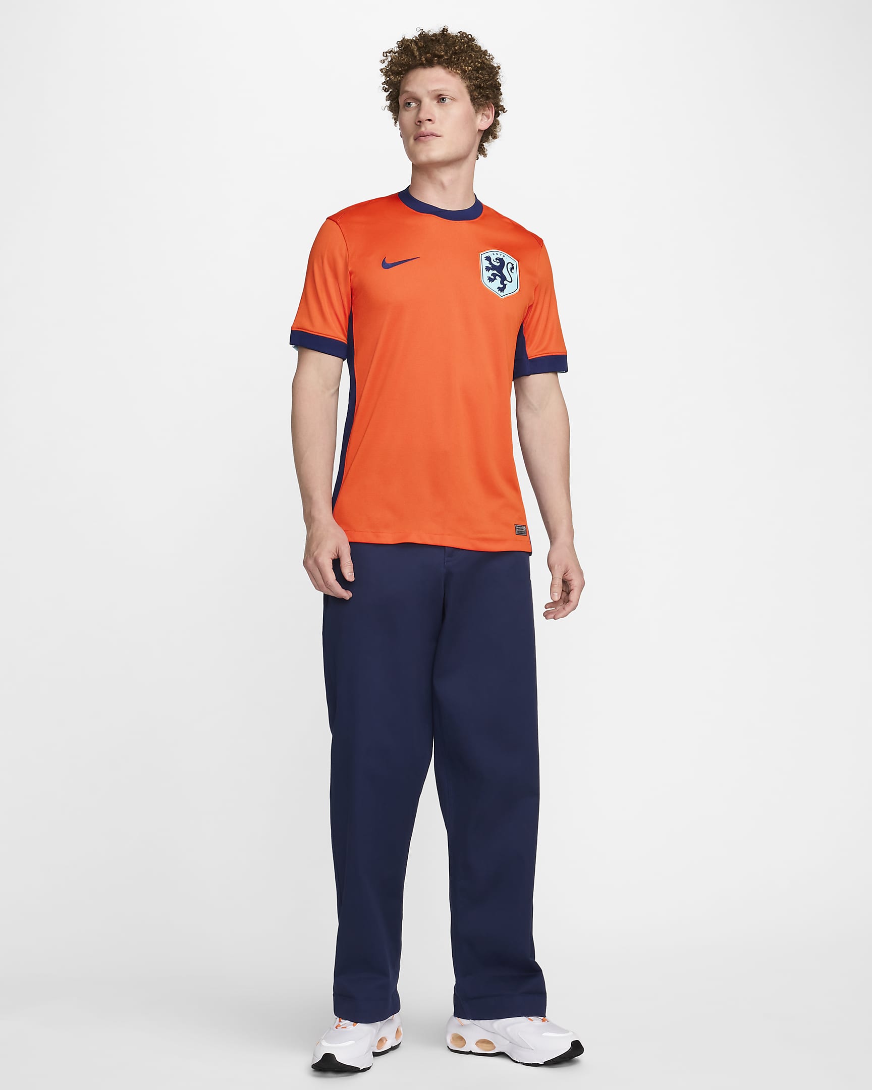 Nederland (vrouwenelftal) 2024/25 Stadium Thuis Nike Dri-FIT replicavoetbalshirt voor heren - Safety Orange/Blue Void/Copa/Blue Void