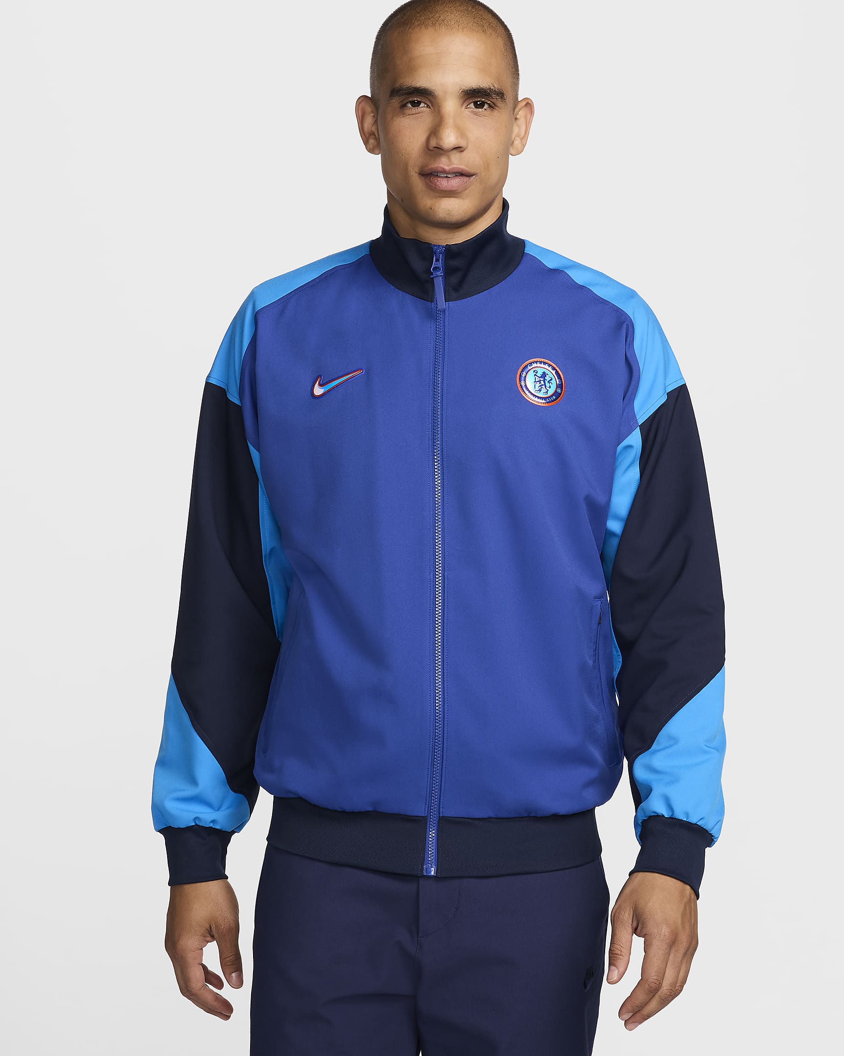 Chelsea F.C. Strike Men's Nike Dri-FIT Football Anthem Jacket - Rush Blue/Obsidian/Light Photo Blue