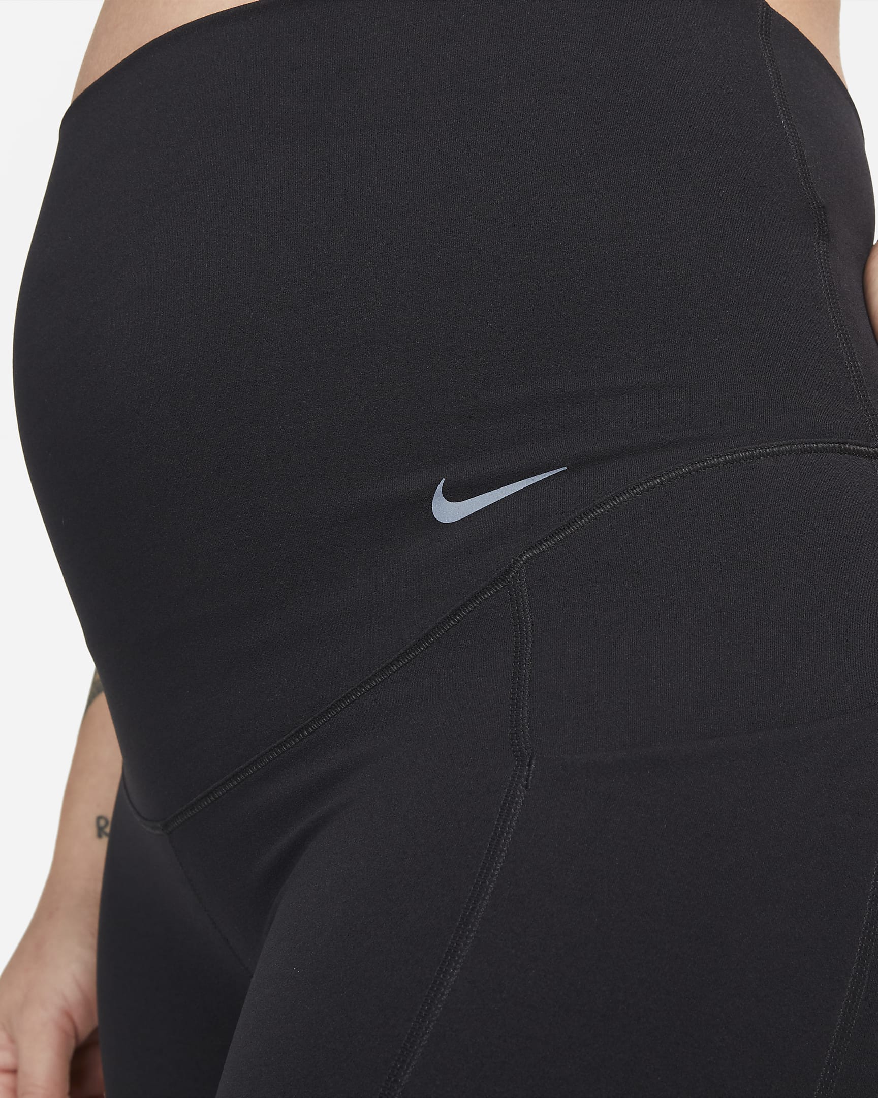 Nike Zenvy (M) Women's Gentle-support High-waisted 20cm (approx.) Biker Shorts with Pockets (Maternity) - Black