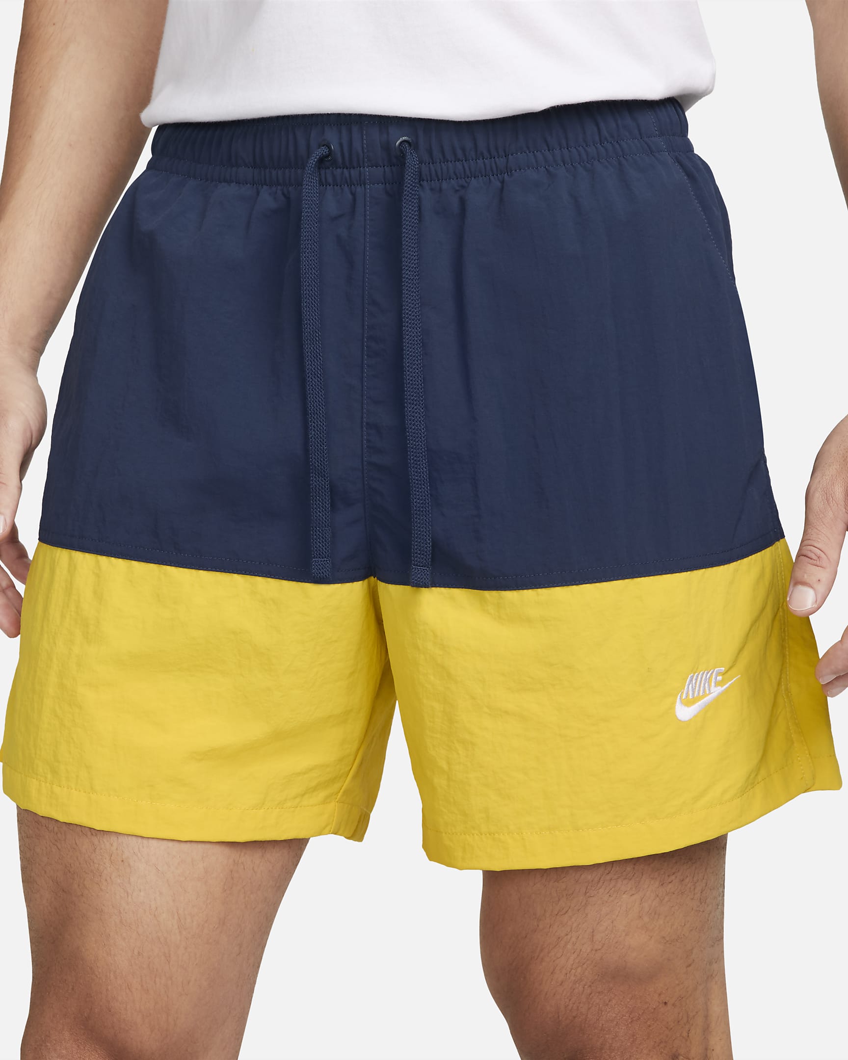 Nike Club Men's Woven ColourBlocked Shorts. Nike BG