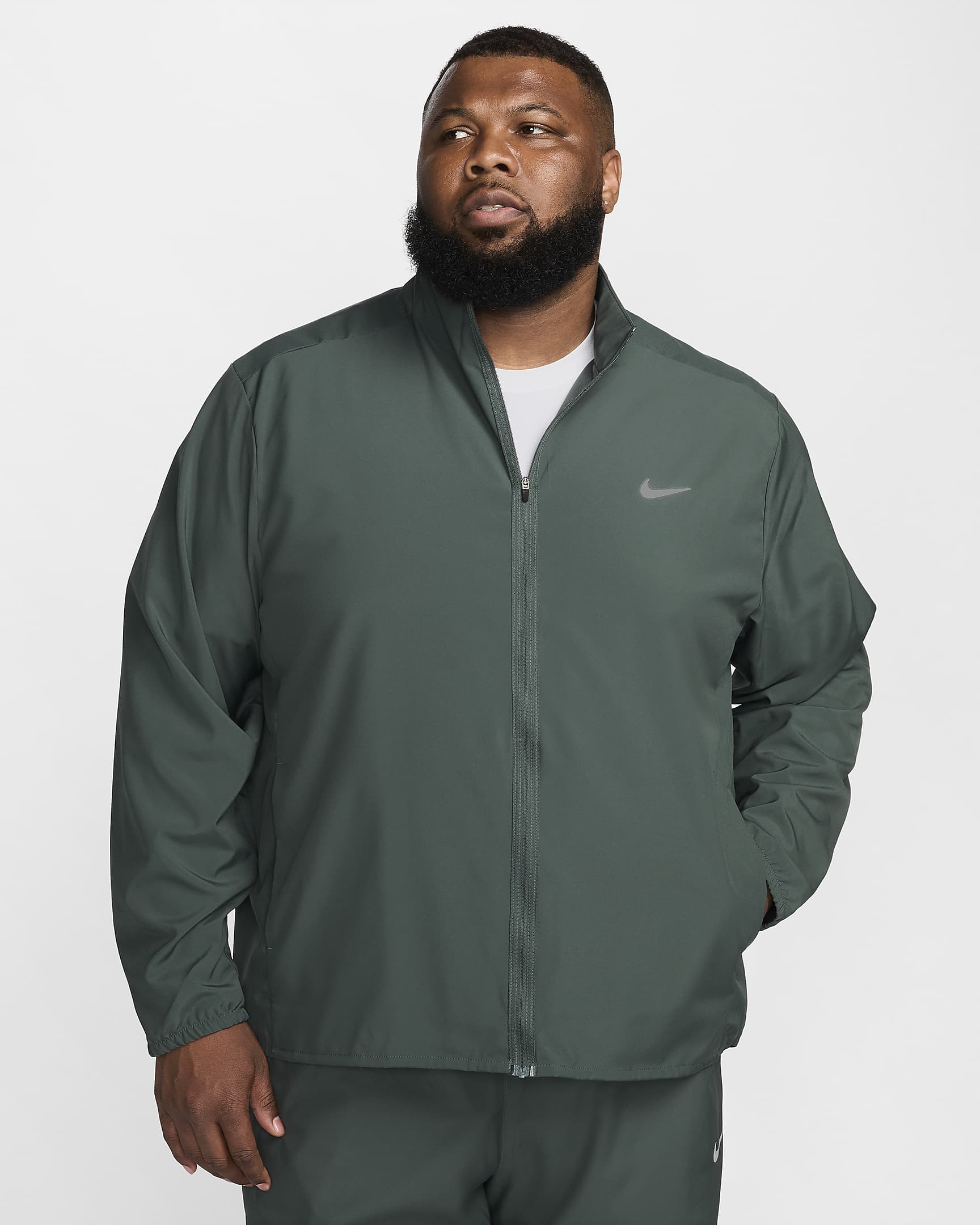 Chamarra versátil Dri-FIT para hombre Nike Form - Verde vintage