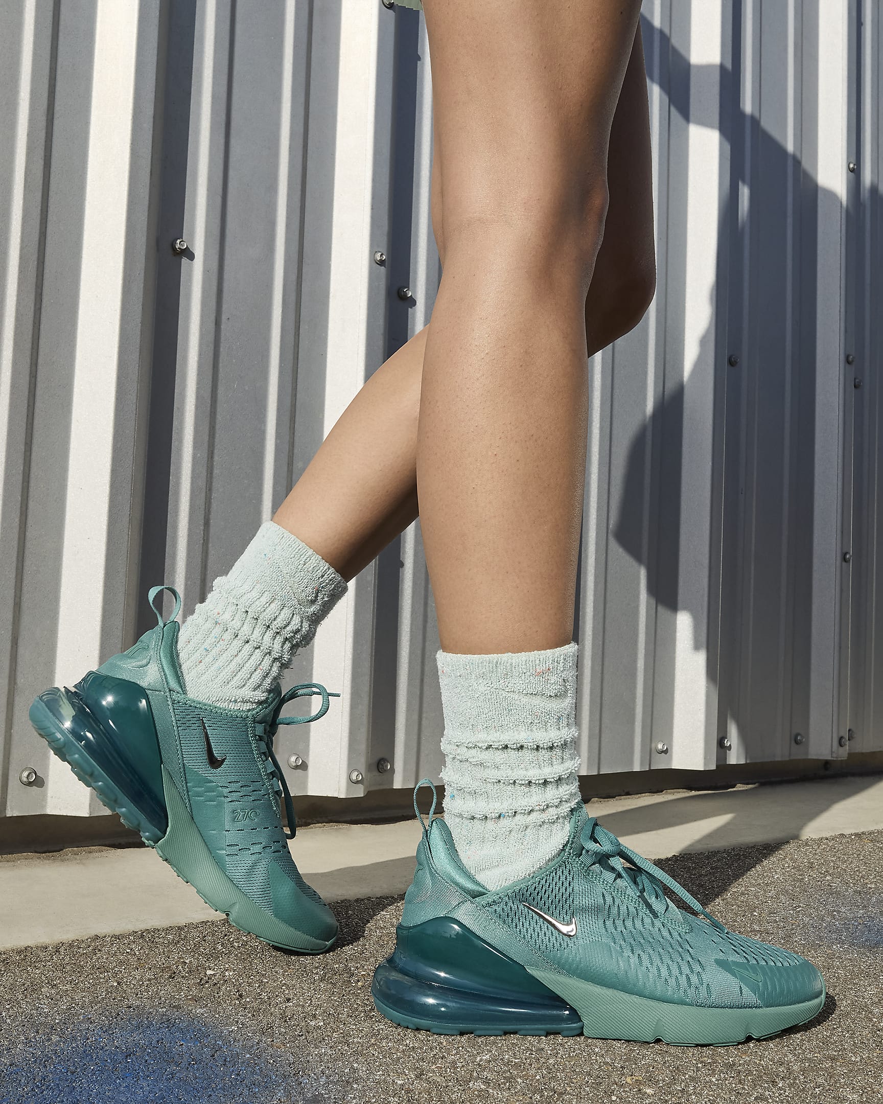 Nike Air Max 270 Women's Shoes - Bicoastal/Metallic Silver/Chrome