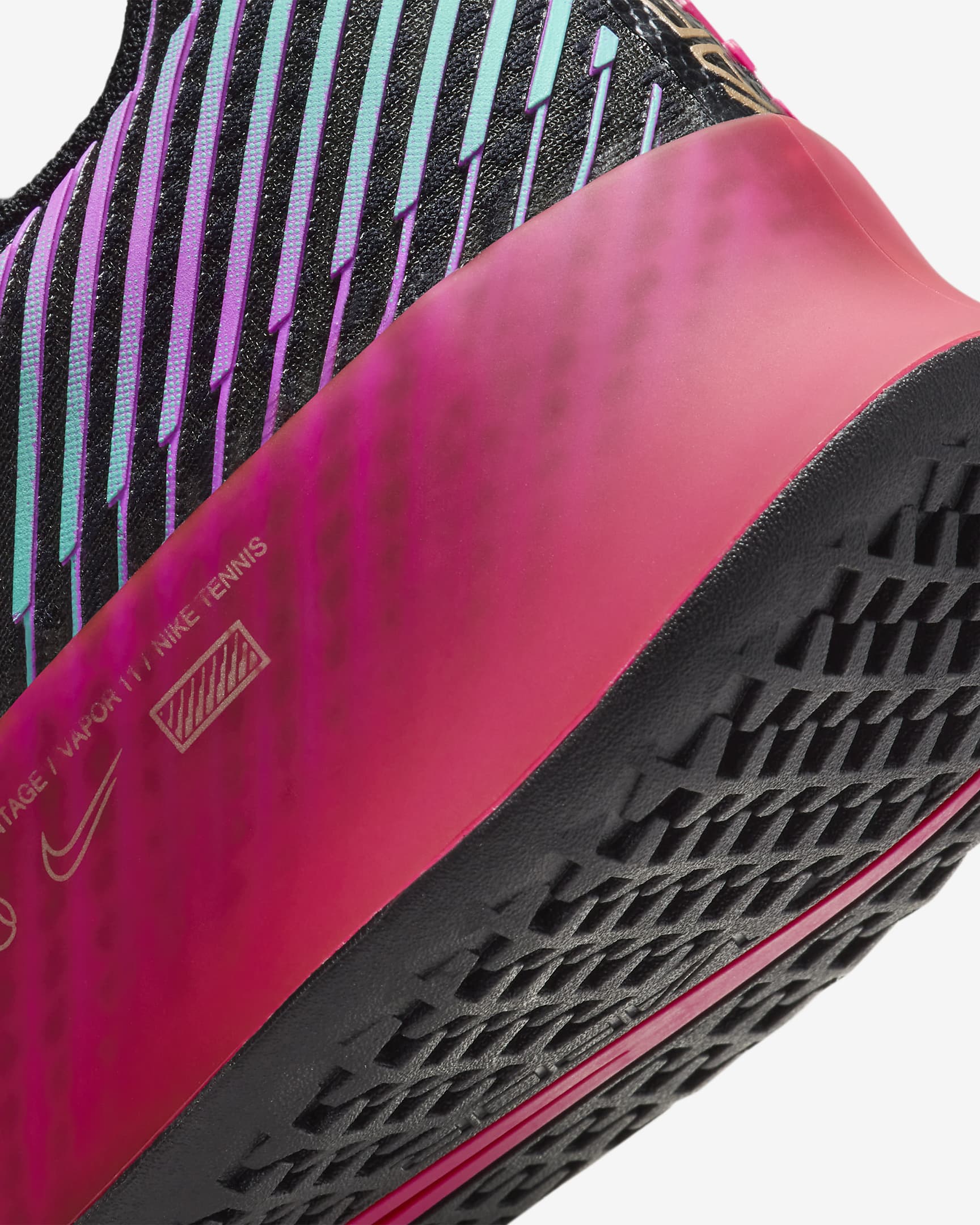 Calzado de tenis para cancha dura NikeCourt Air Zoom Vapor 11 Premium ...