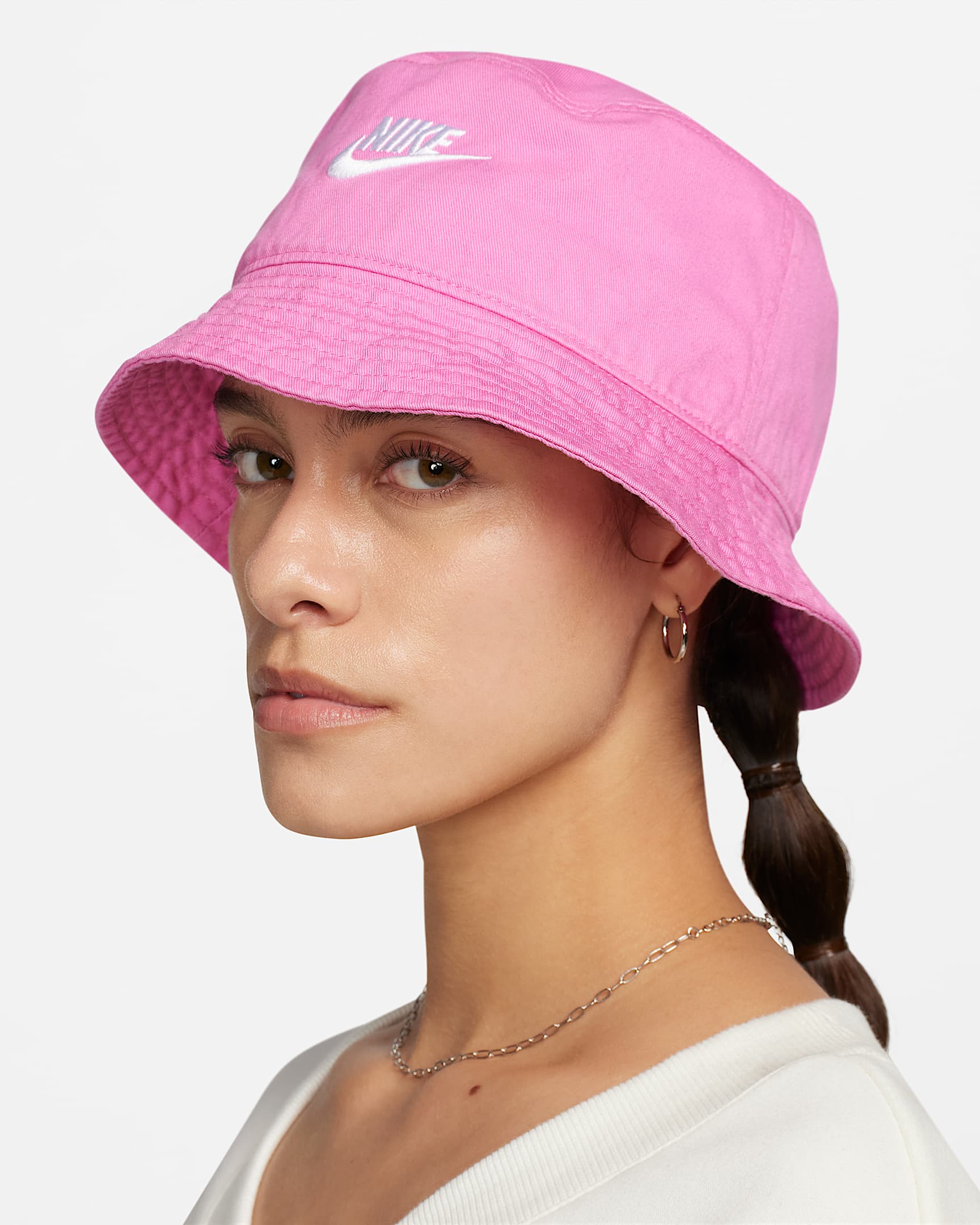 nike sportswear futura bucket hat