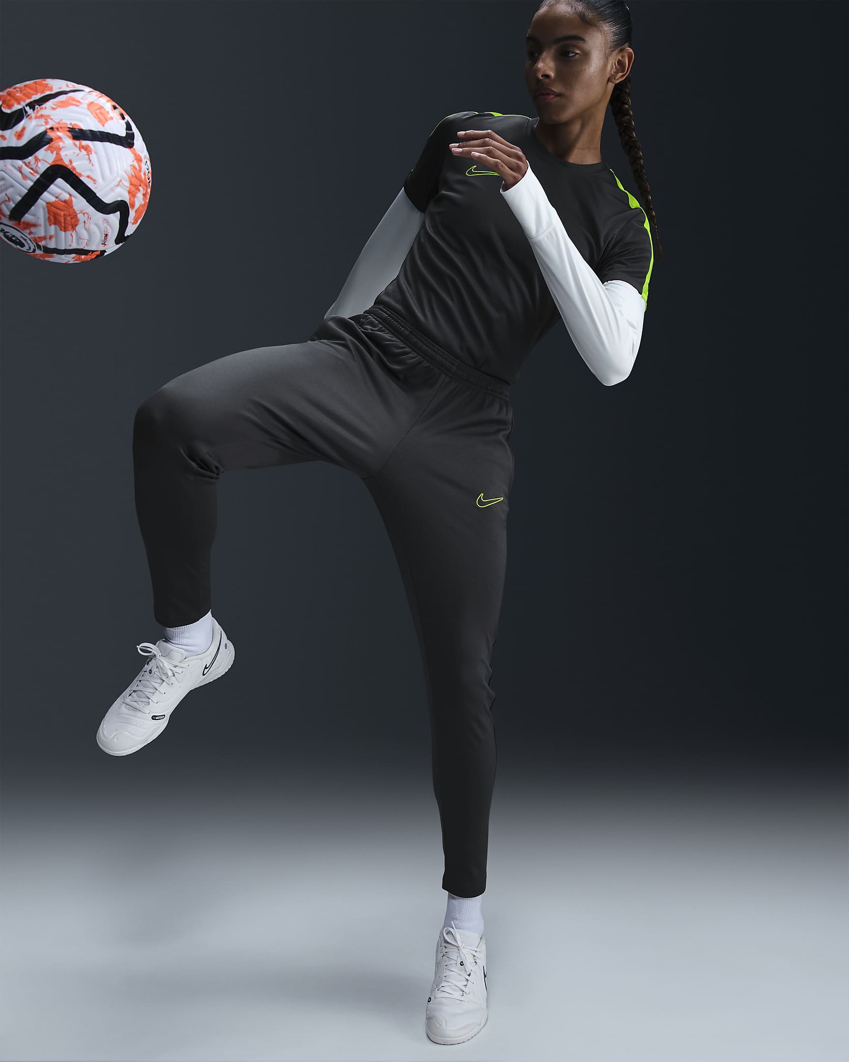 Nike Dri-FIT Academy-fodboldbukser til kvinder - Anthracite/Volt