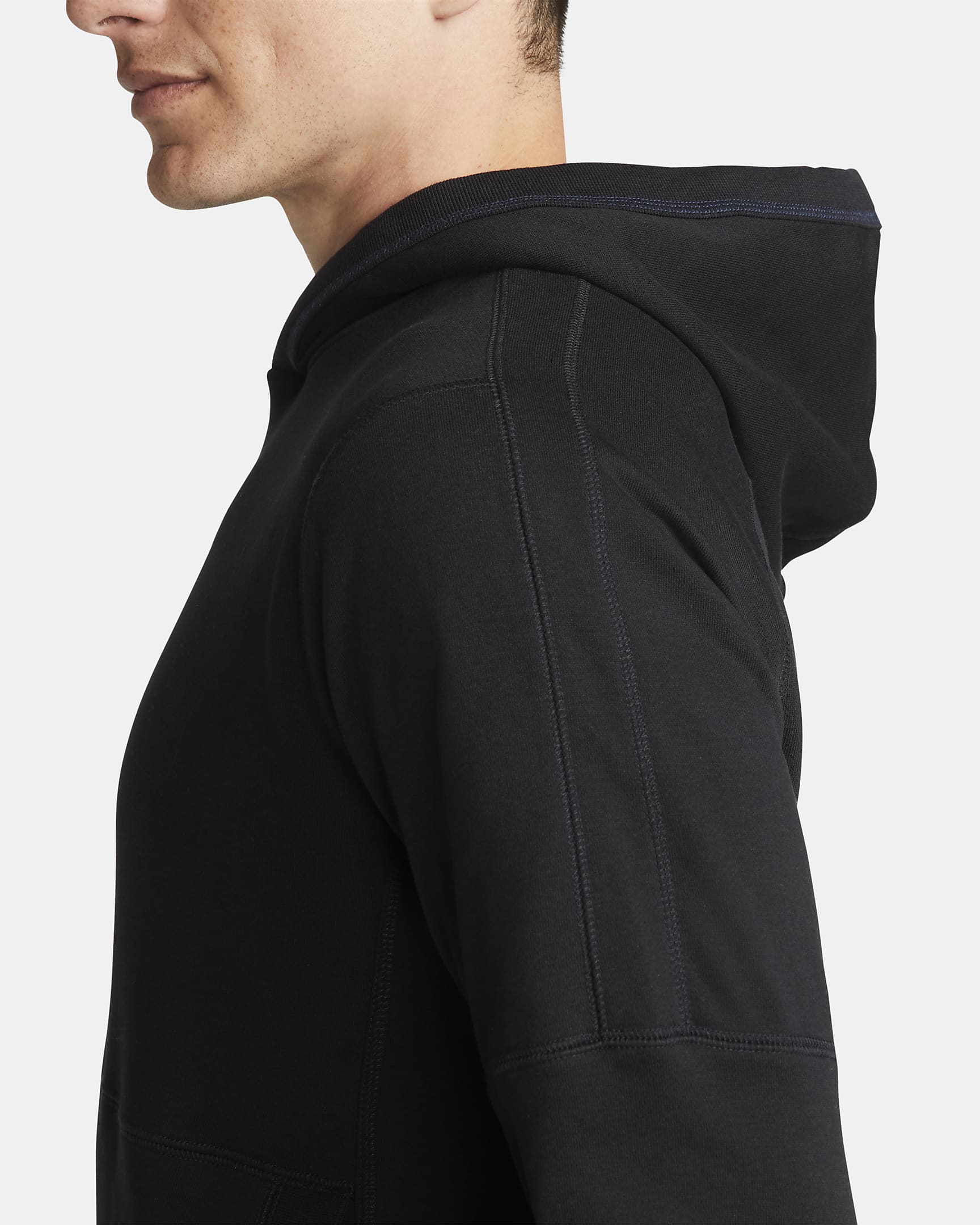 Paris SaintGermain Men's Football Hoodie. Nike LU