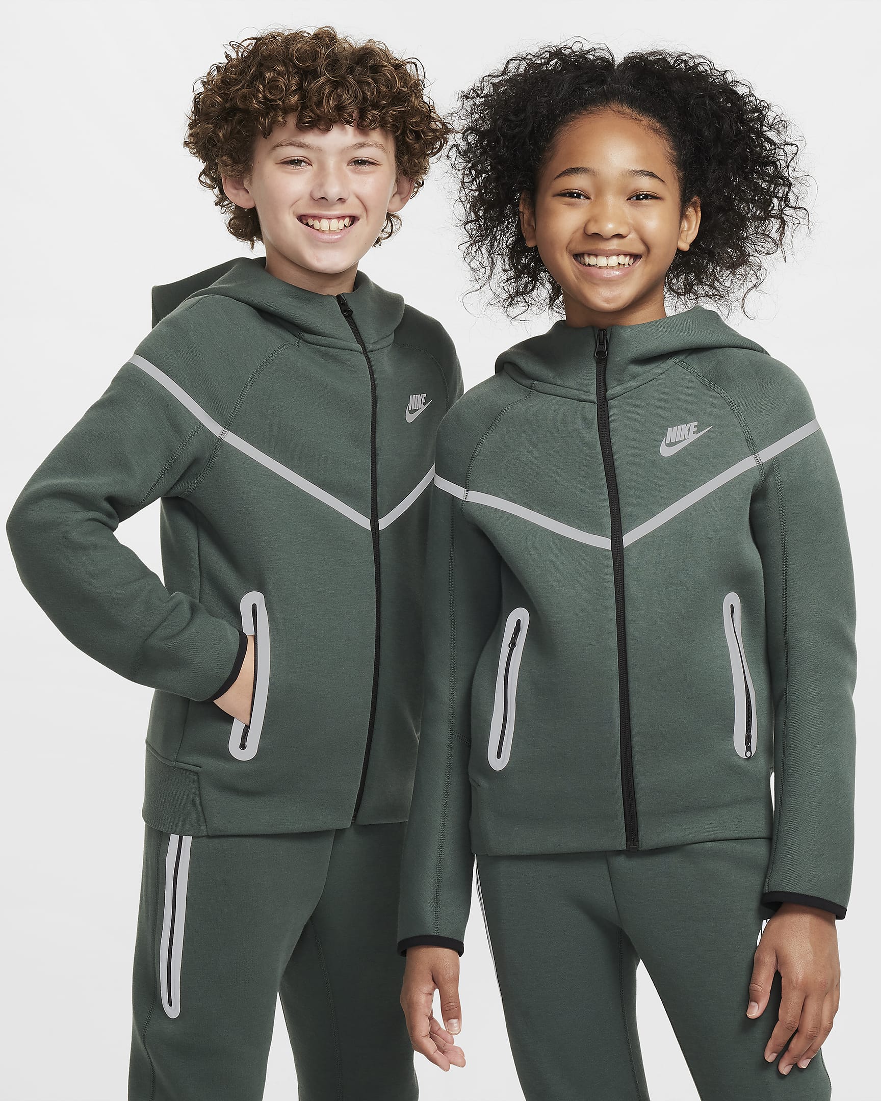 Nike Sportswear Tech Fleece Older Kids' (Boys') Reflective Design Full-Zip Hoodie - Vintage Green