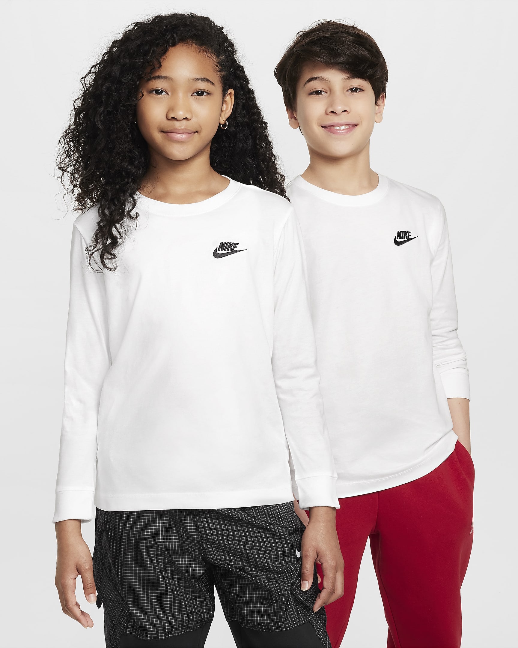 Langærmet Nike Sportswear-T-shirt til større børn - hvid