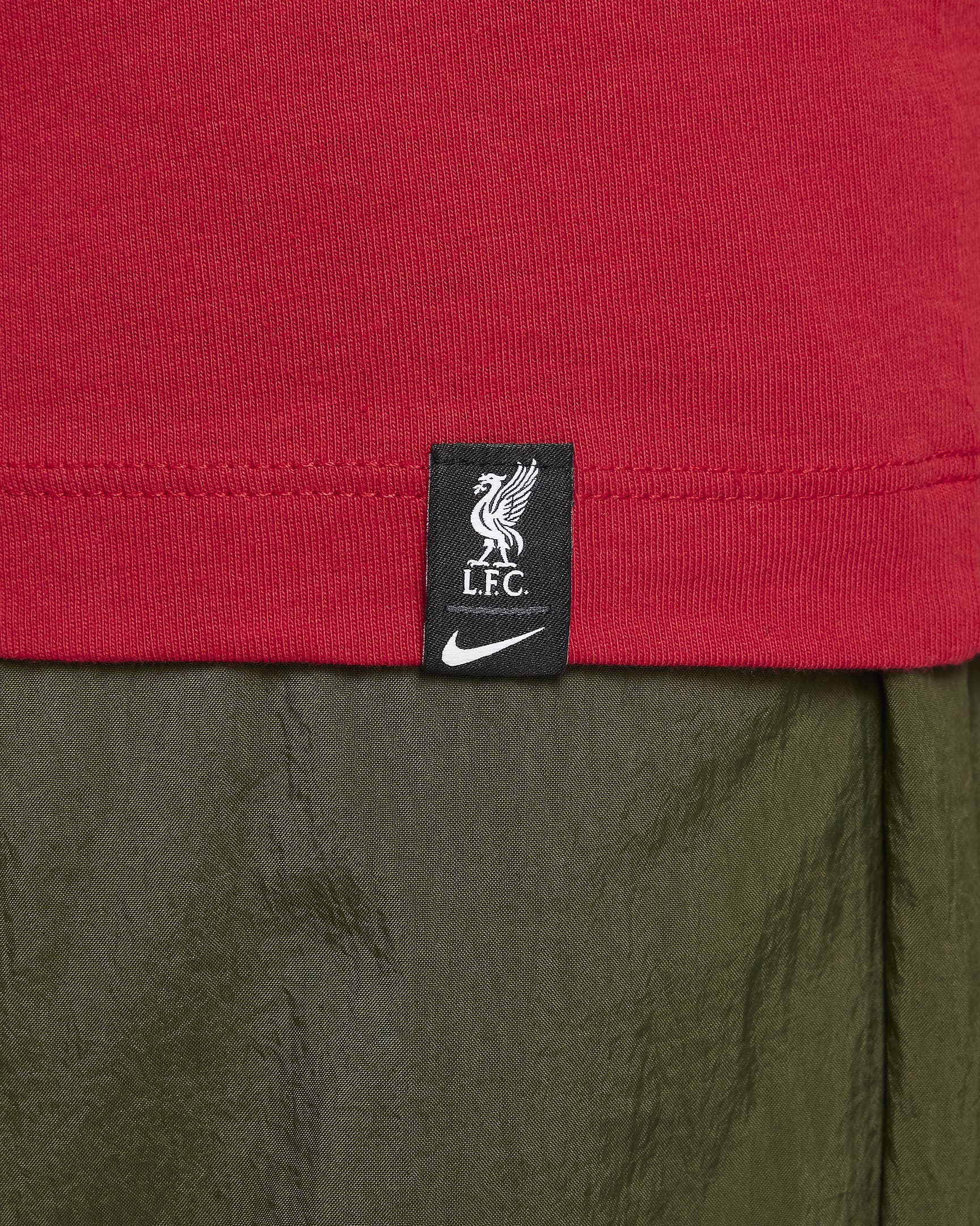 Liverpool F.C. Older Kids' Nike T-Shirt. Nike UK
