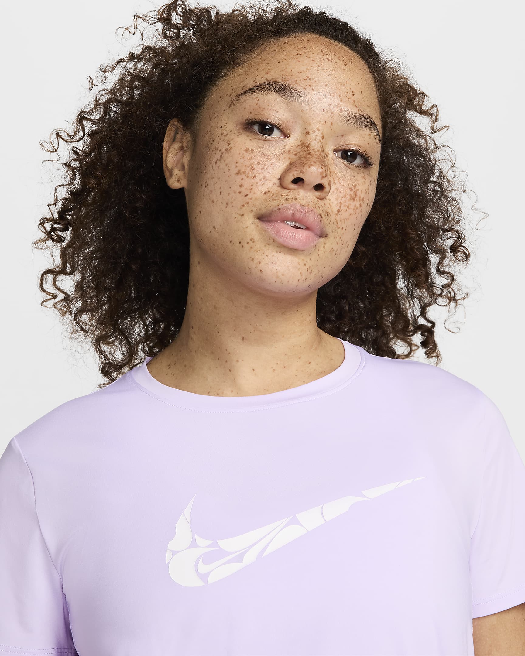 Nike One Swoosh Dri-FIT hardlooptop met korte mouwen voor dames - Lilac Bloom/Wit