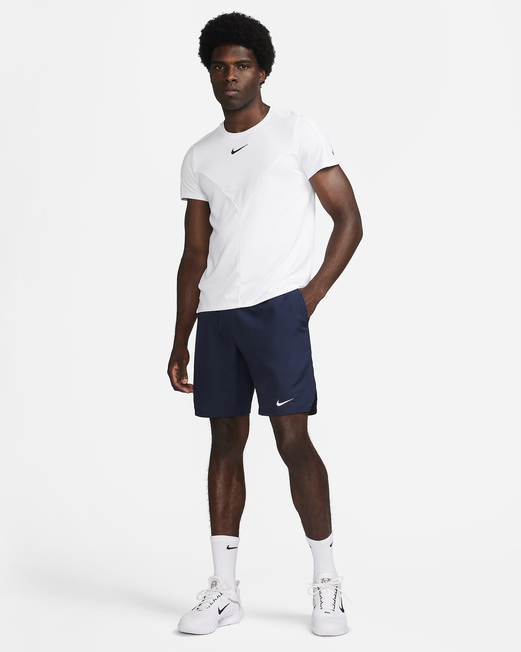 NikeCourt Victory Dri-FIT Herren-Tennisshorts (ca. 23 cm) - Obsidian/Weiß