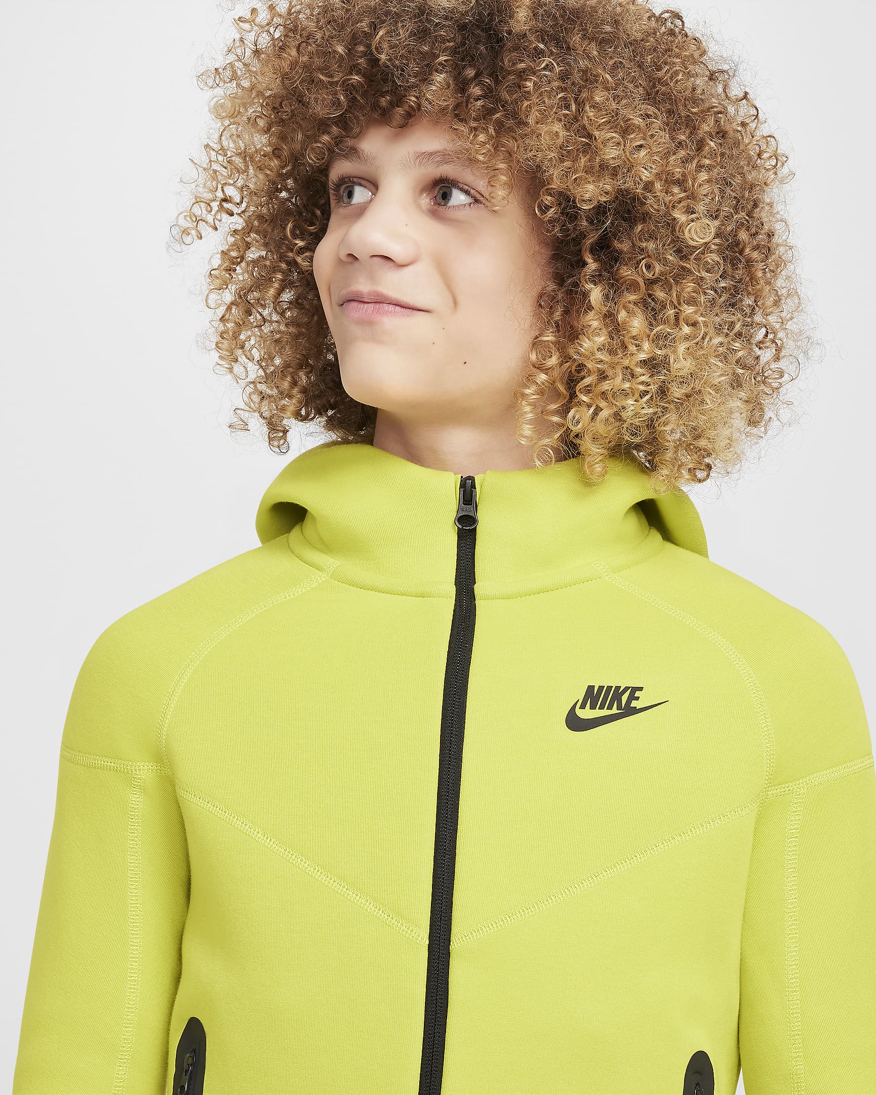 Nike Sportswear Tech Fleece-hættetrøje med lynlås til større børn (drenge) - Bright Cactus/sort/sort