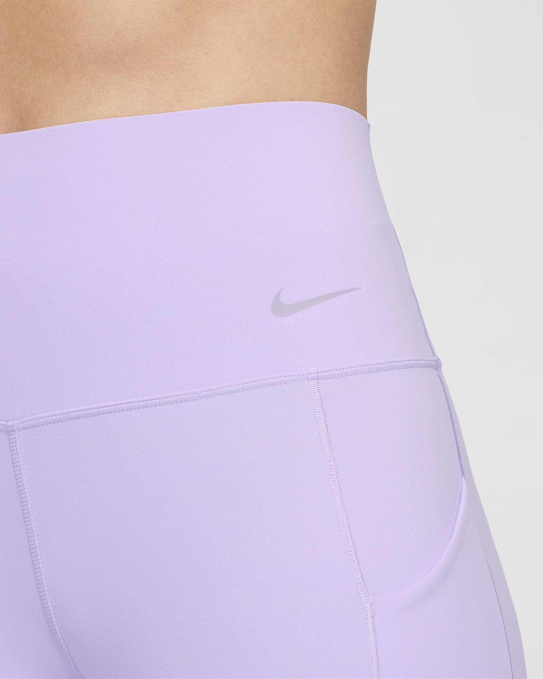 Nike Universa Leggings de longitud completa, talle alto y sujeción media con bolsillos - Mujer - Lilac Bloom/Negro