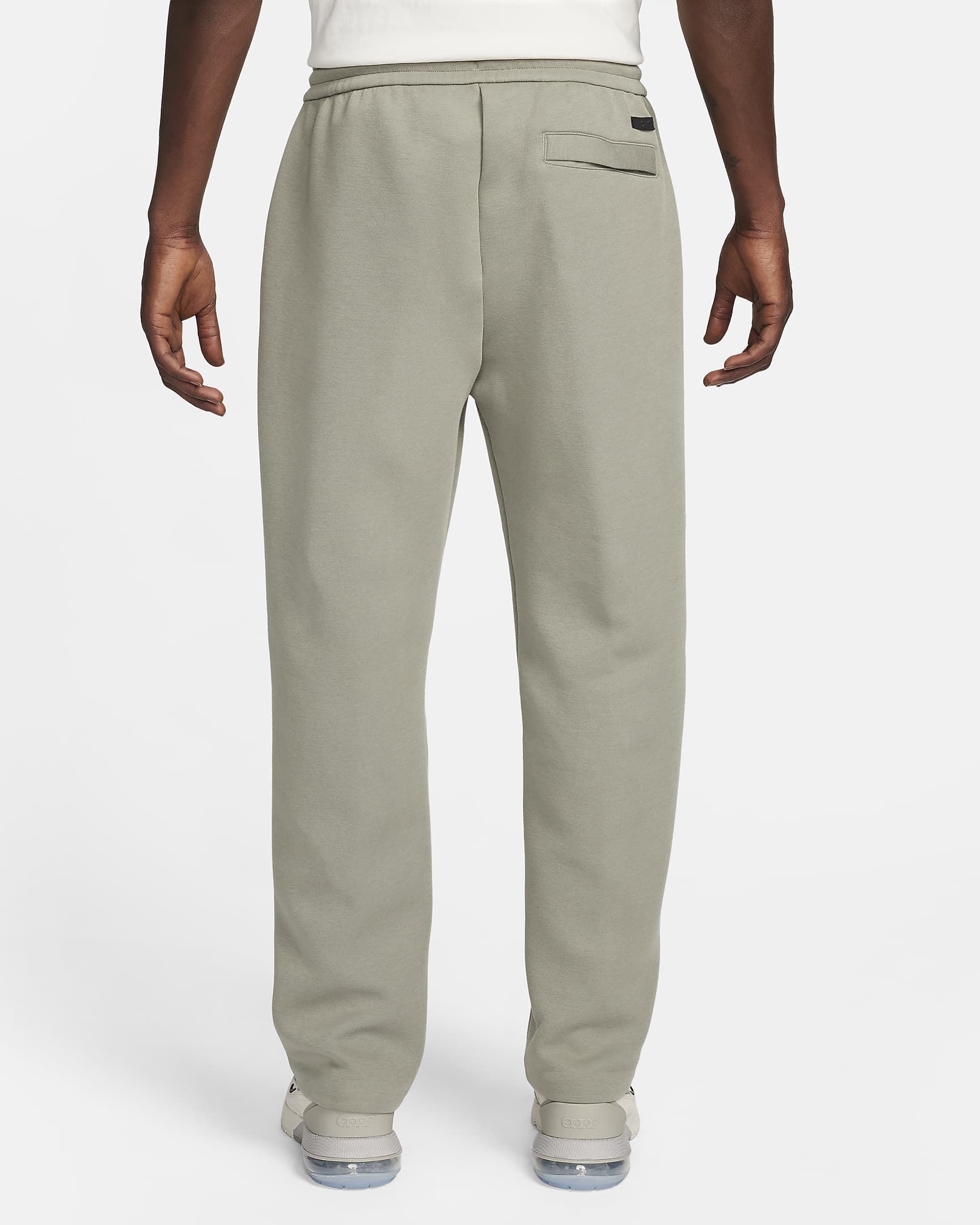 Pantalon de survêtement ample à ourlet ouvert Nike Sportswear Tech Fleece Reimagined pour homme - Dark Stucco