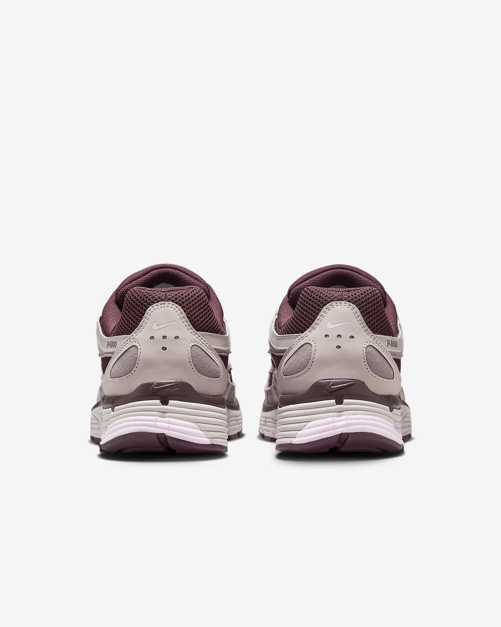 Nike P-6000 Damenschuh - Burgundy Crush/Taupe Grey/Platinum Violet/Pink Foam