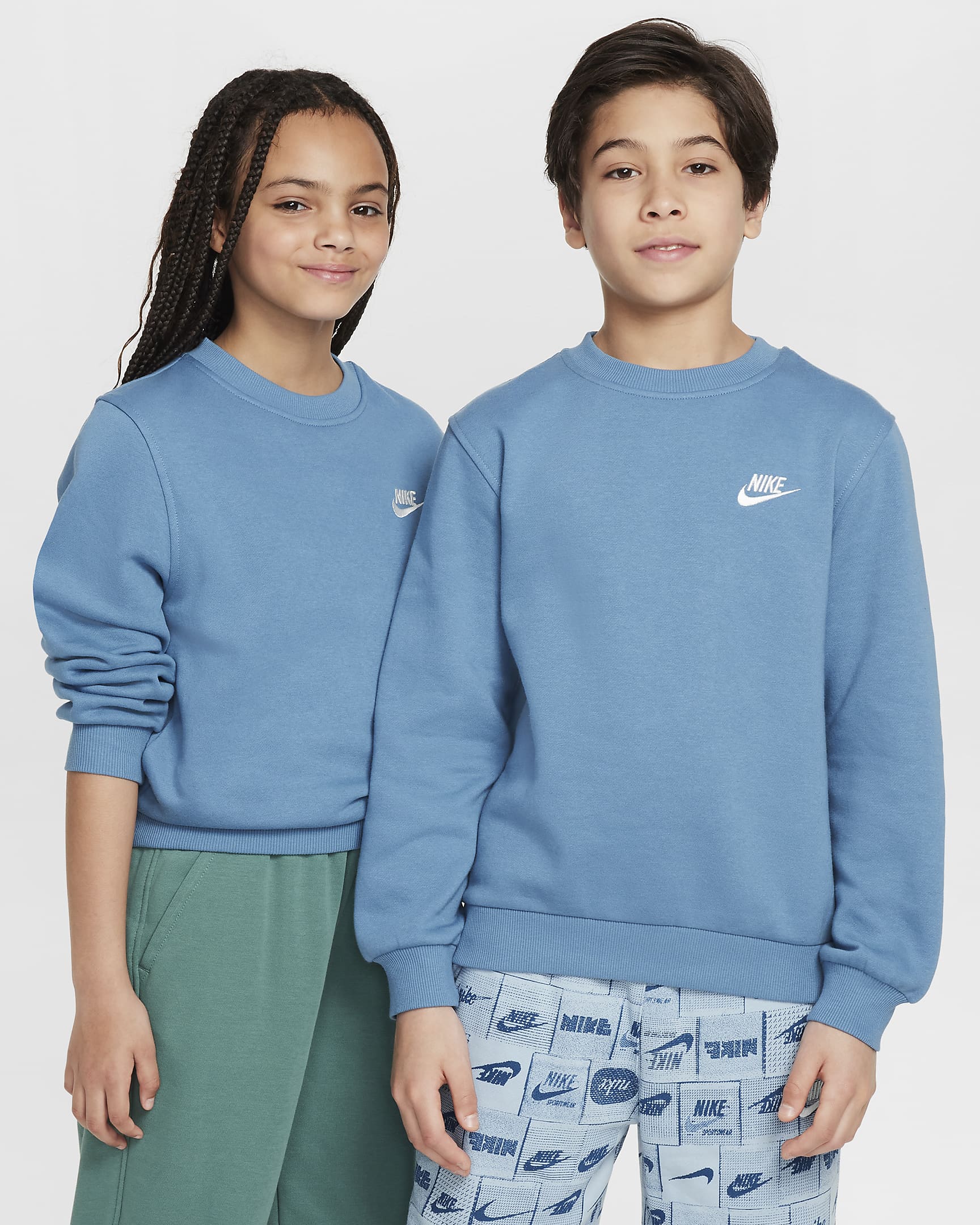 Bluza dresowa dla dużych dzieci Nike Sportswear Club Fleece - Aegean Storm/Biel