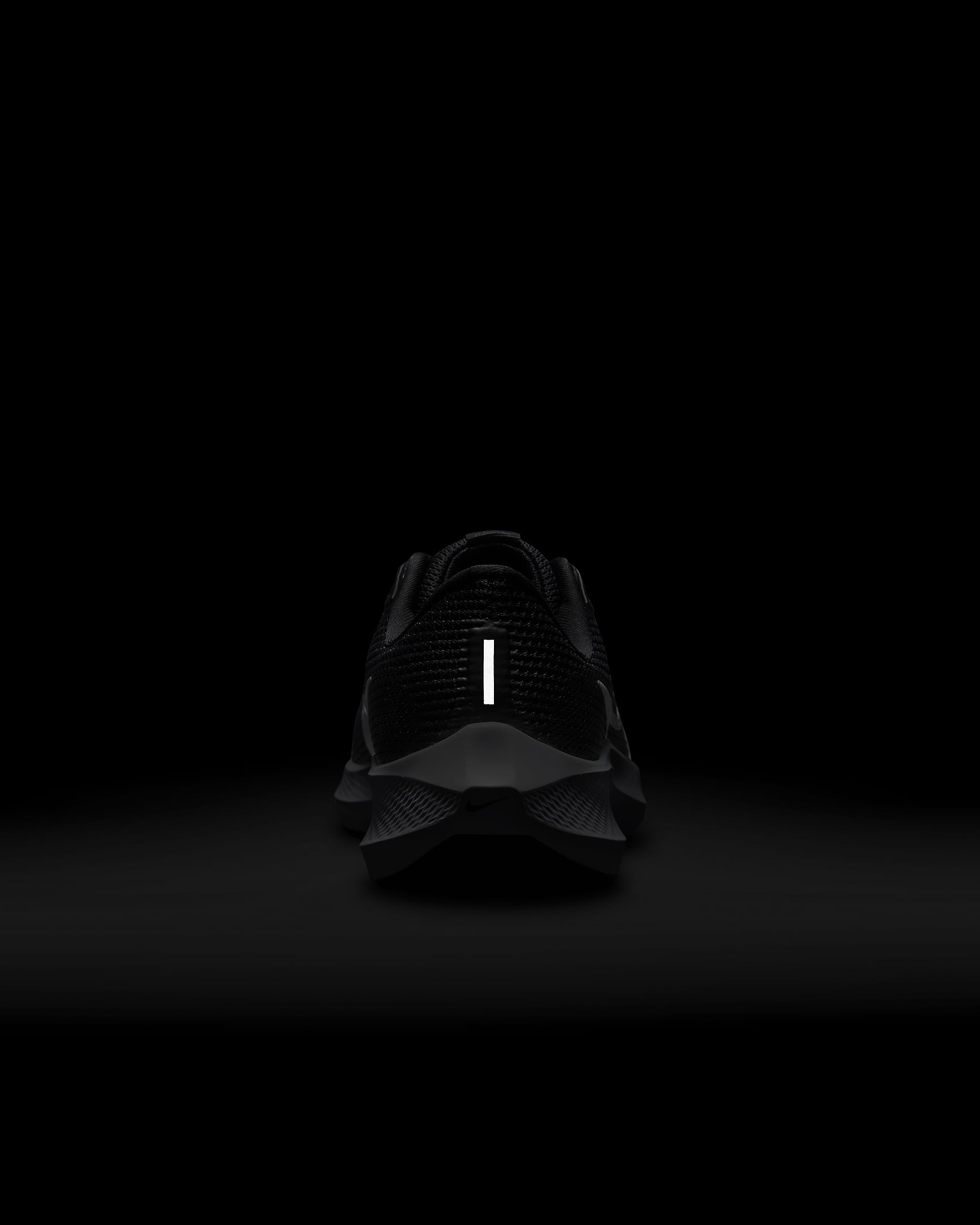 Nike Pegasus 40 Women's Road Running Shoes (Extra Wide). Nike JP