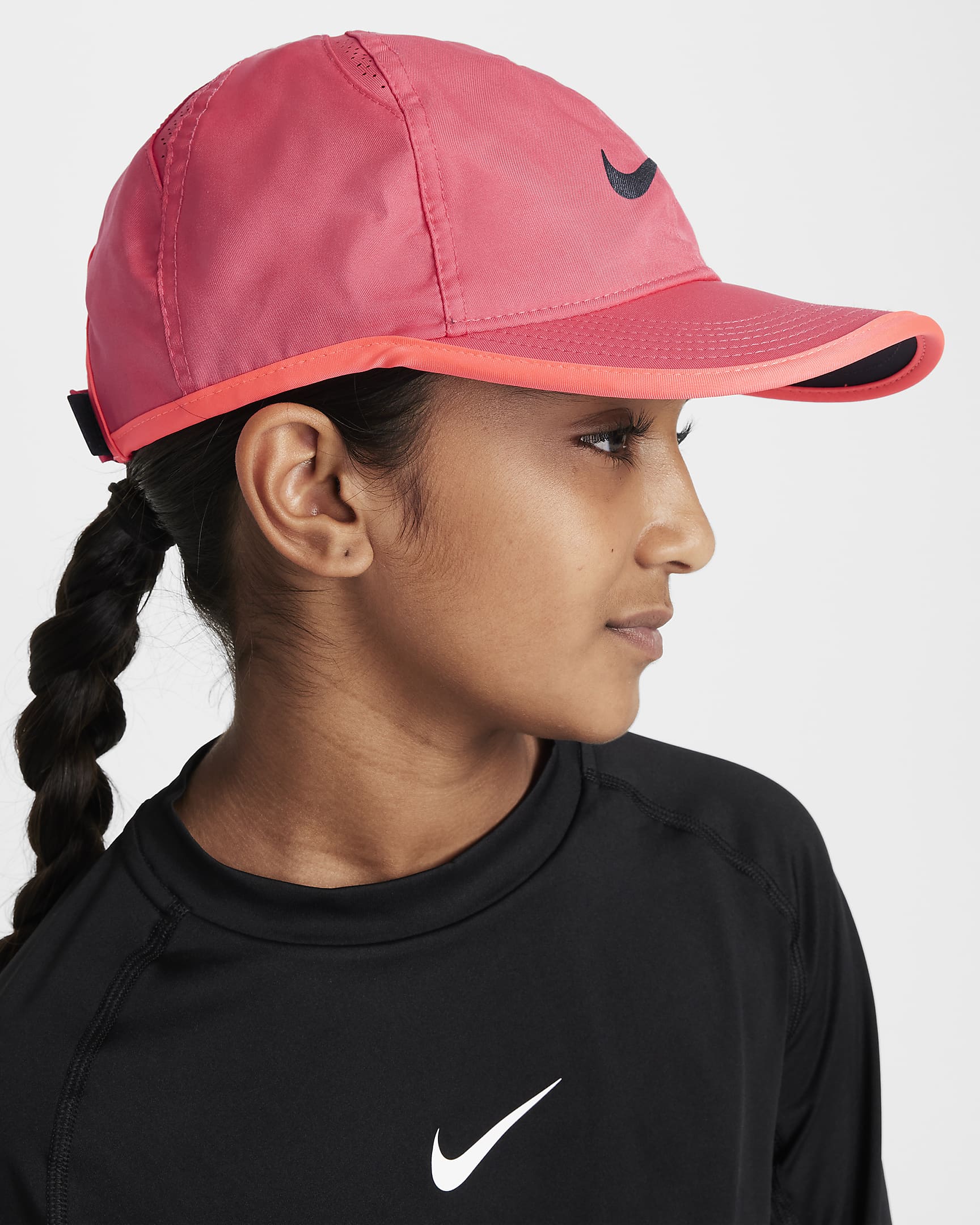 Gorra ligera desestructurada para niños Nike Dri-FIT Club - Rosa margarita/Ponche cálido/Negro