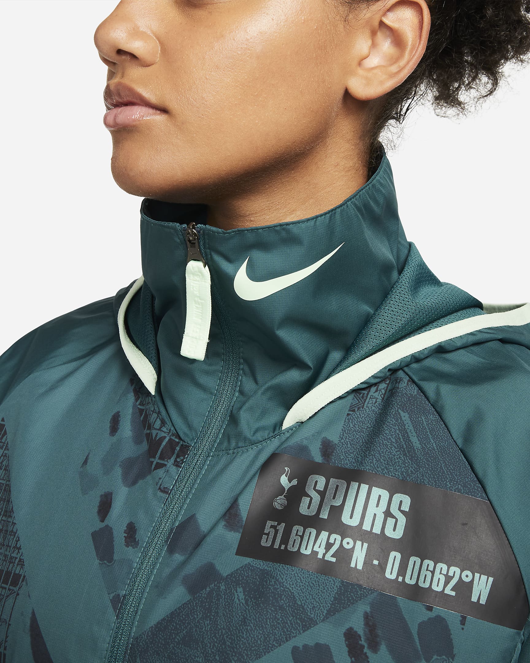 Tottenham Hotspur AWF Women's Football Jacket. Nike SK