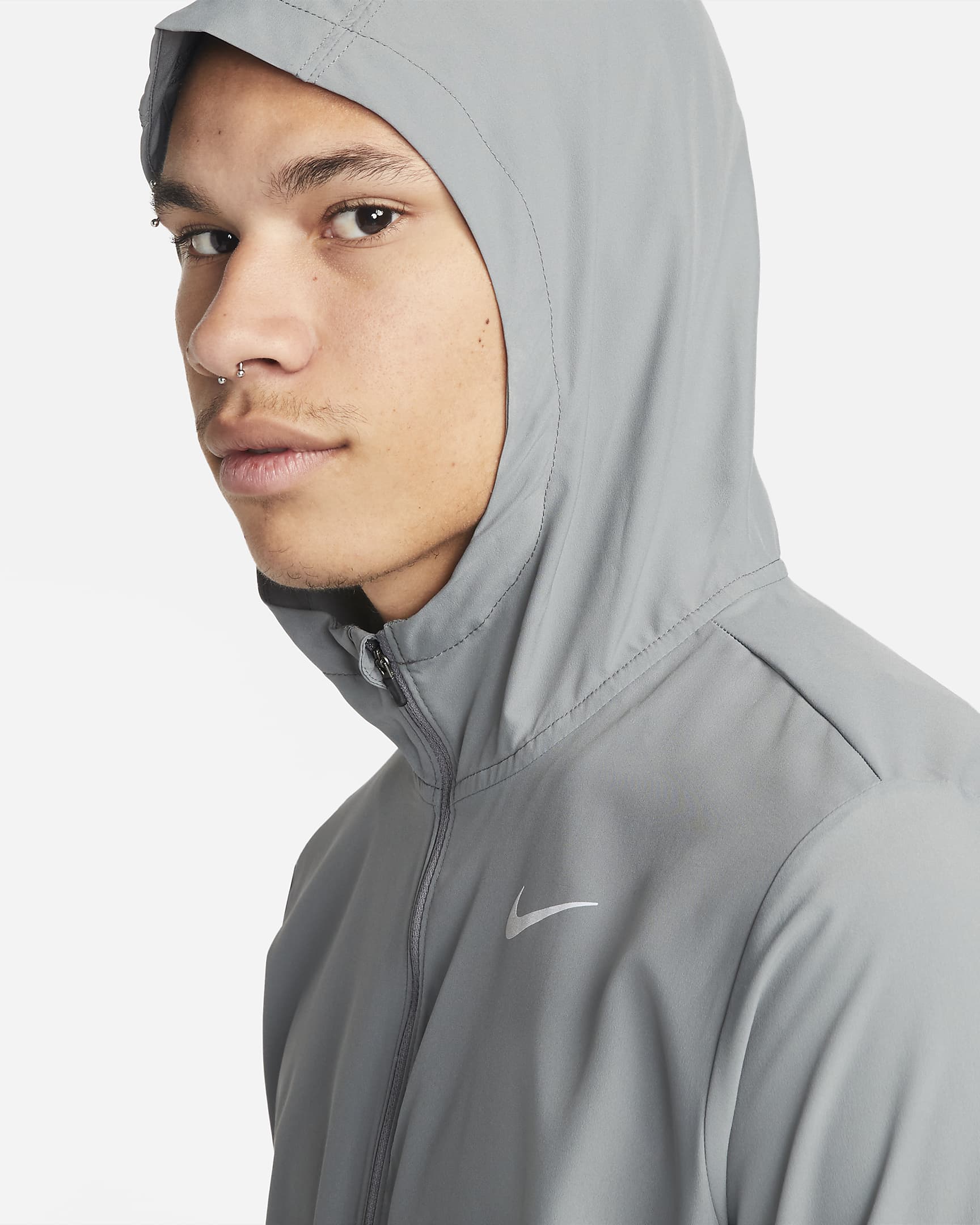 Nike Run Stripe Men's Woven Running Jacket. Nike PT