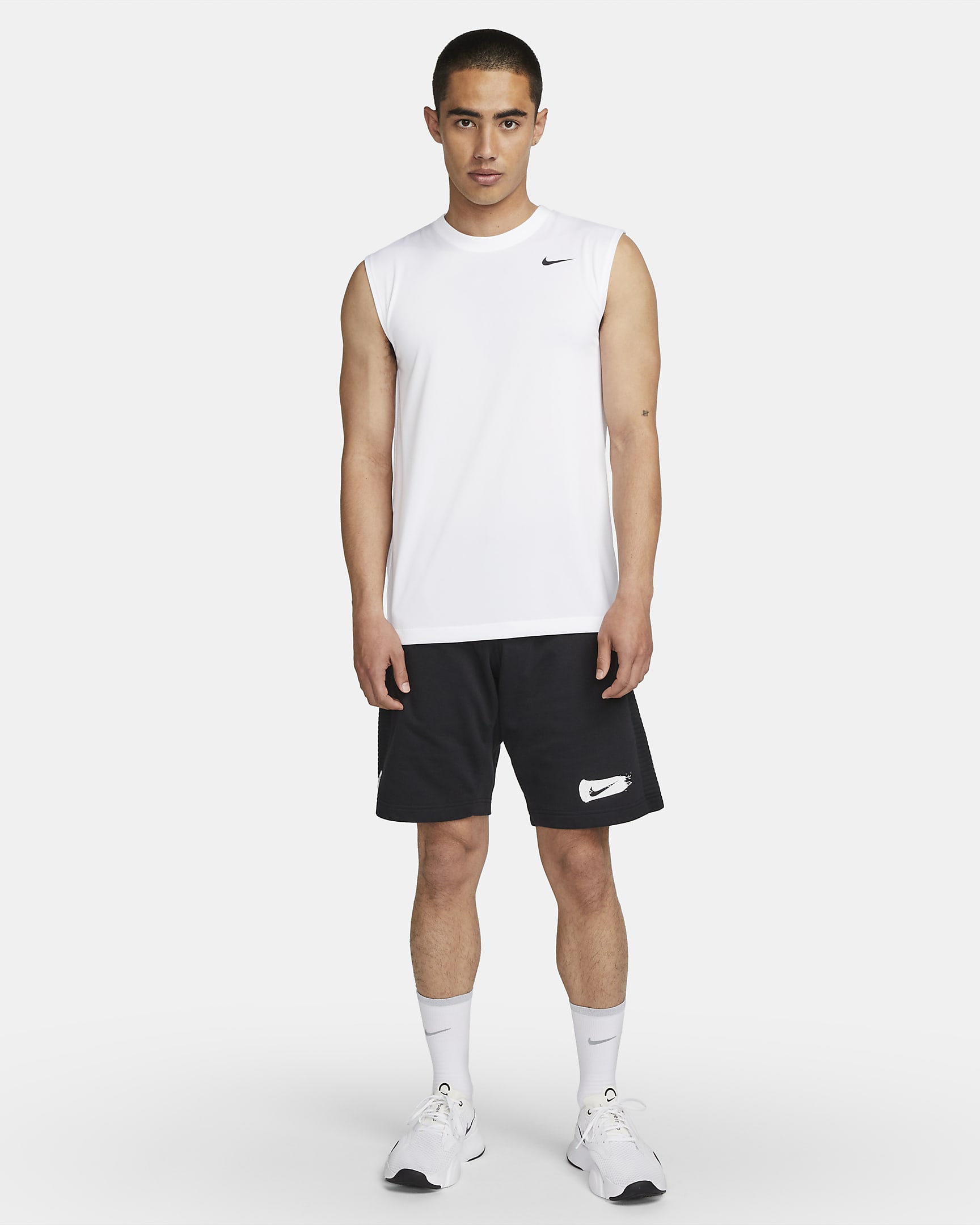 Nike Dri-FIT Legend Men's Sleeveless Fitness T-Shirt - White/Black