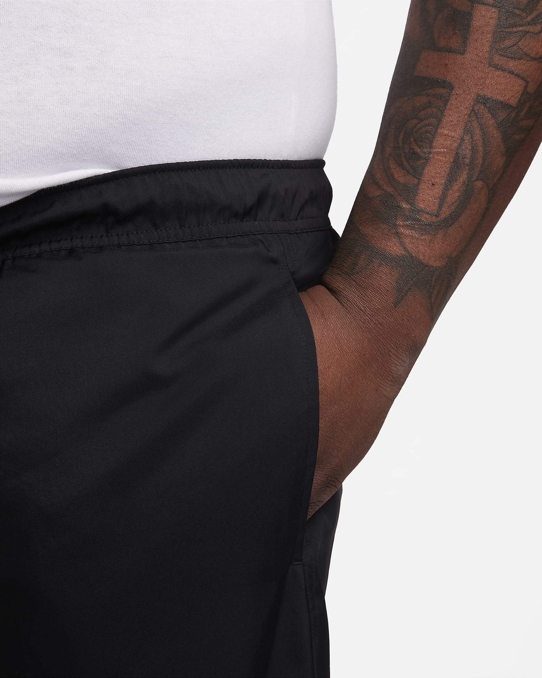 Shorts Flow in tessuto Nike Club – Uomo - Nero/Bianco