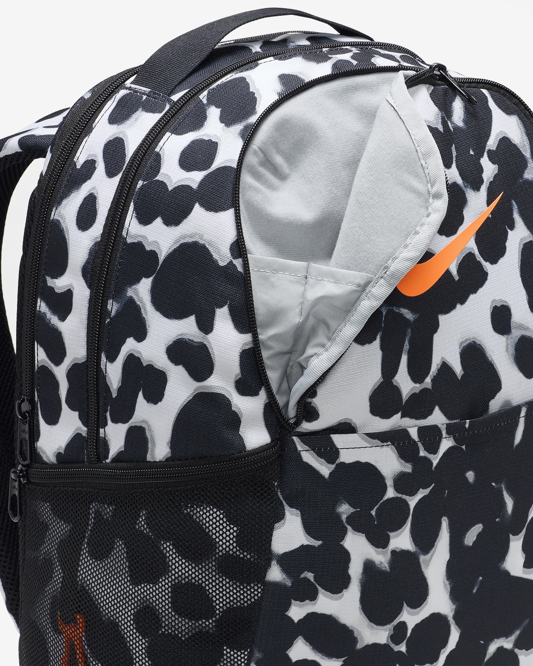 Nike Brasilia Backpack (Medium, 24L) - Light Smoke Grey/Black/Total Orange