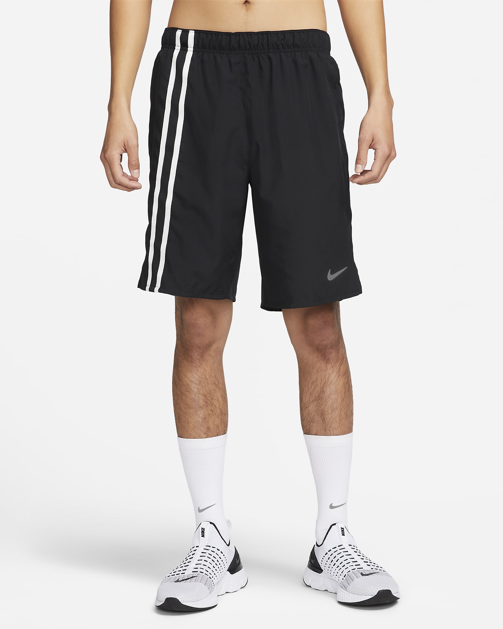 Nike Dri-FIT Challenger Men's 23cm (approx.) Unlined Versatile Shorts ...