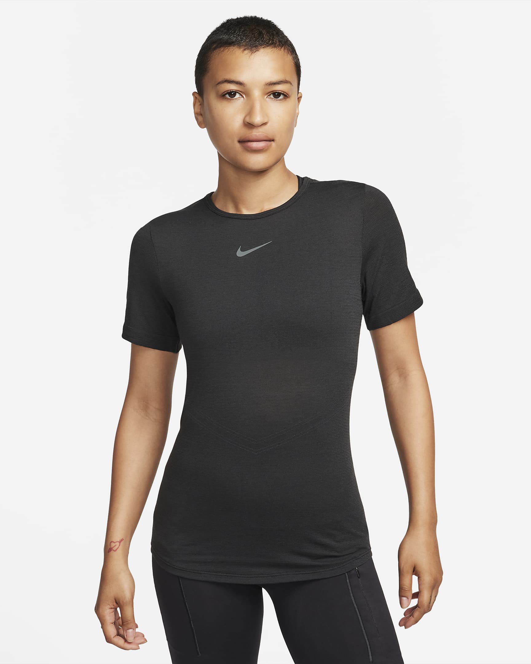 Haut de running à manches courtes Dri-FIT Nike Swift Wool pour femme - Noir